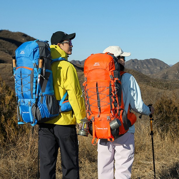 Large-capacity outdoor hiking bag, lightweight hiking backpack, casual backpack, camping and off-road backpack, 60+ 5-liter hiking bag