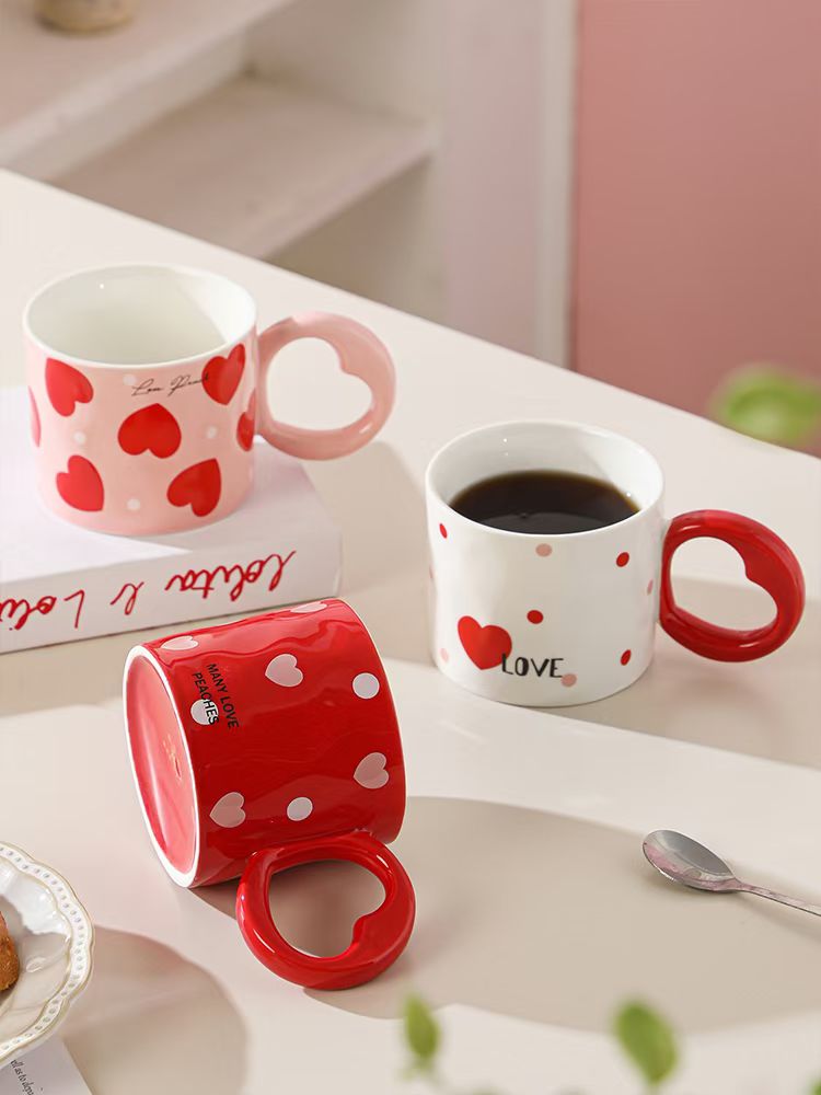 Summer couple's cute mugs, World Cup coffee cups, daily necessities cups, new ceramic heart-shaped mugs, one cup one color box, a great choice for souvenirs detail image 7