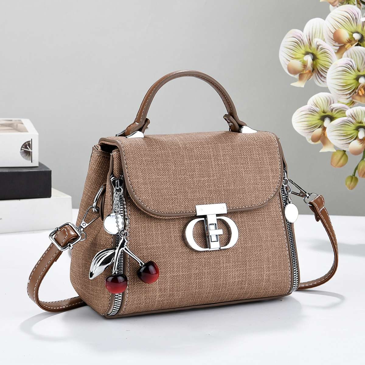 A high-quality women's sachet, a fashionable crossbody bag for women. PU women's high-quality sachet, a fashionable crossbody bag for women detail image 2