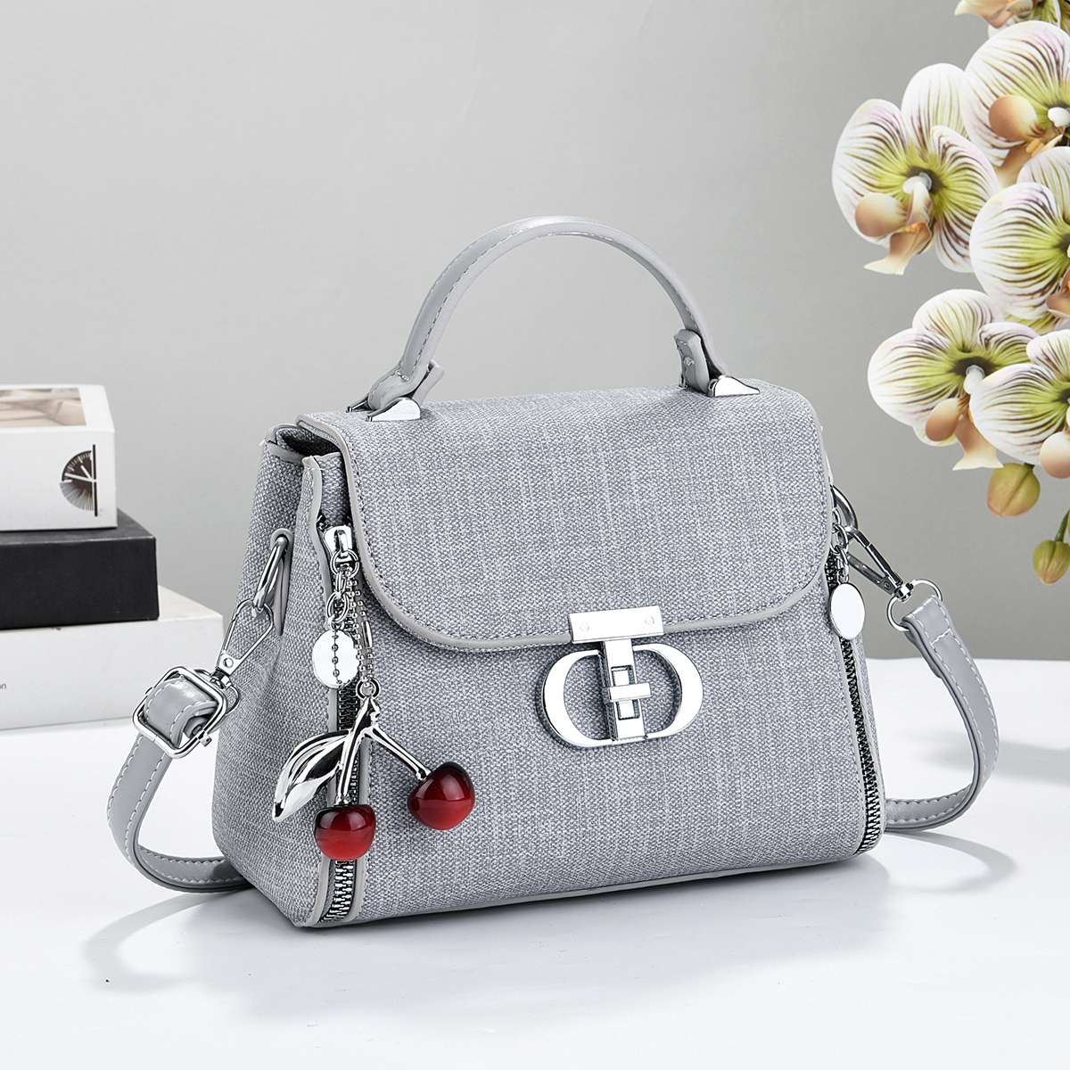 A high-quality women's sachet, a fashionable crossbody bag for women. PU women's high-quality sachet, a fashionable crossbody bag for women detail image 4