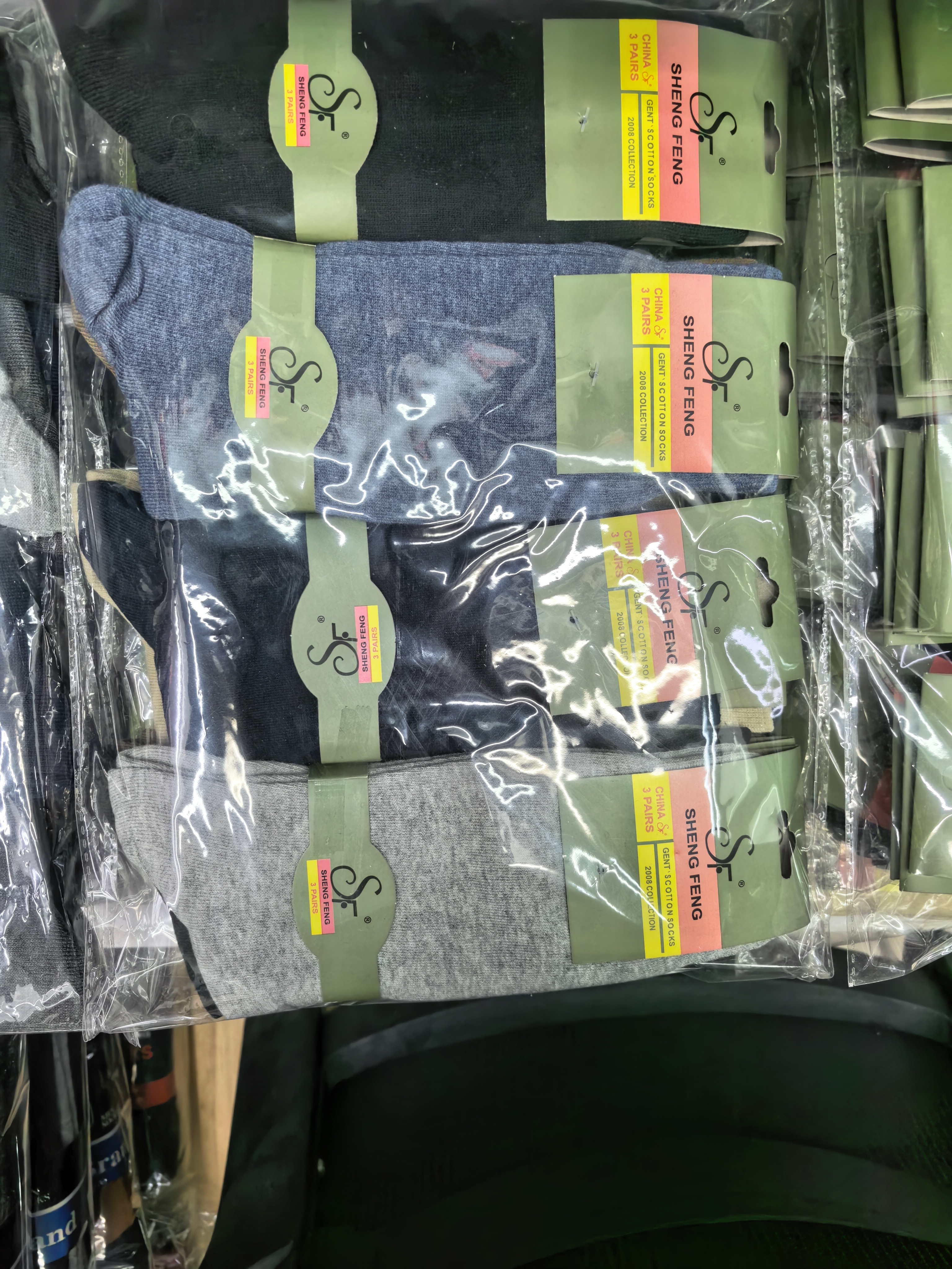 Men's socks for export, mid-calf socks for export, square men's socks, plain men's socks and cotton socks detail image 2