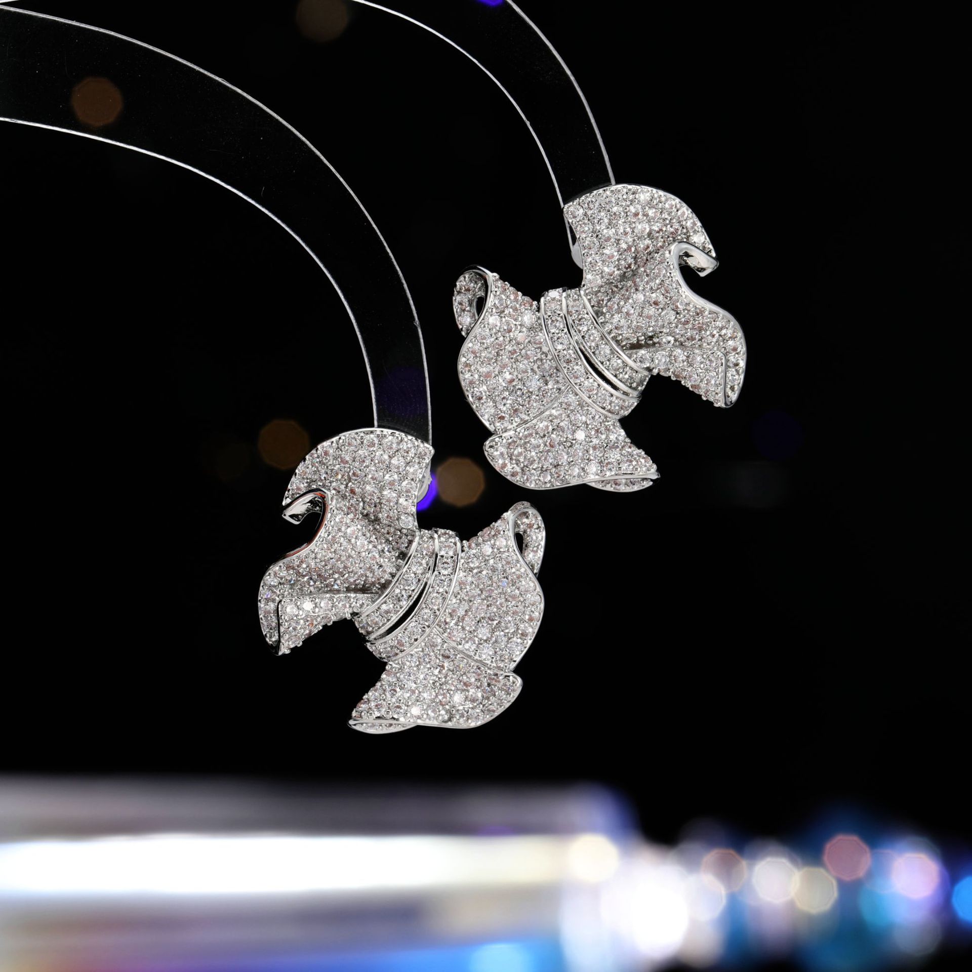 New light luxury zircon elegant earrings for women, retro and high-end style, bow stud earrings, versatile earrings Specification image