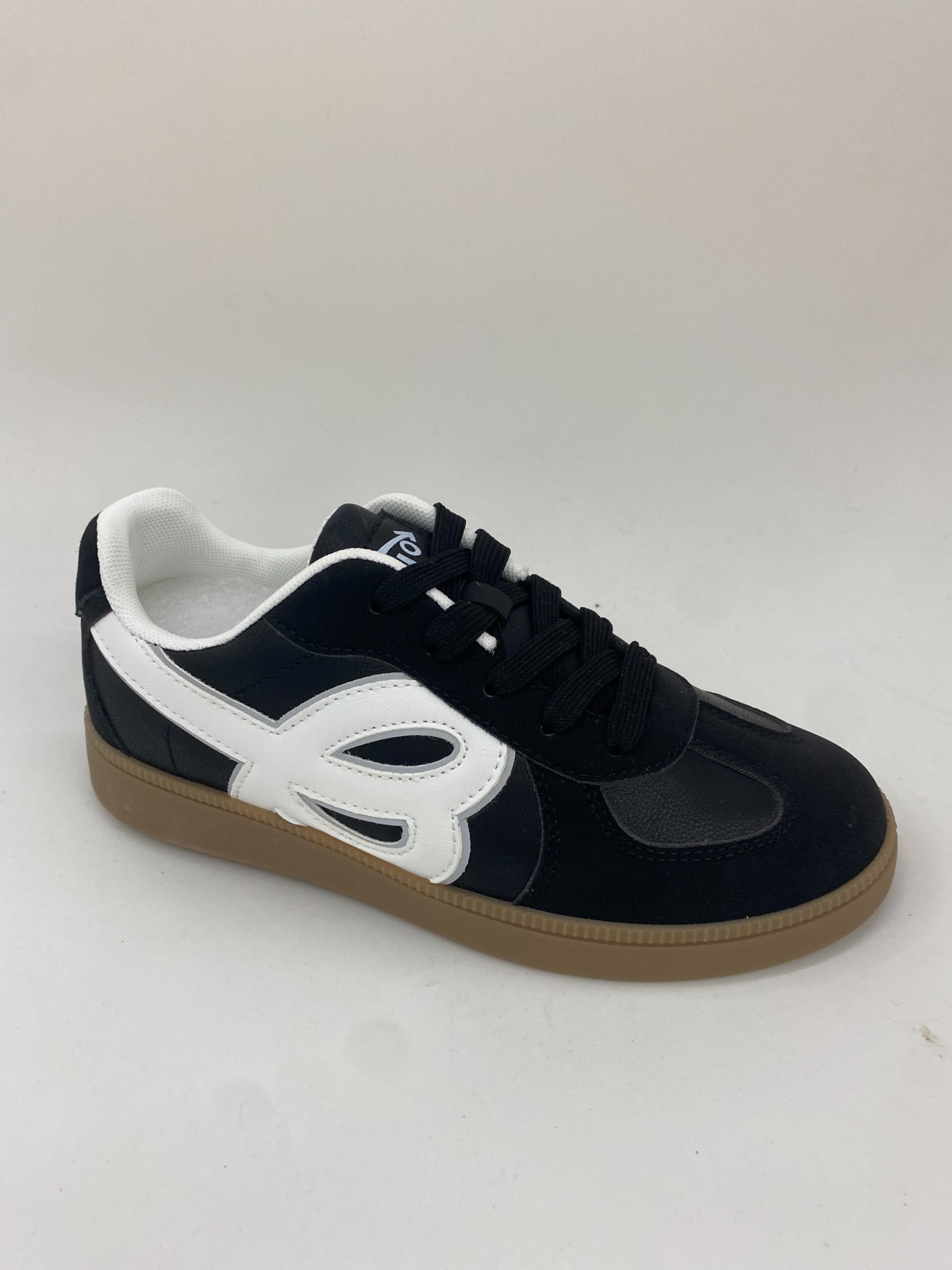 Women's summer casual, breathable, lightweight and comfortable sports shoes full figure