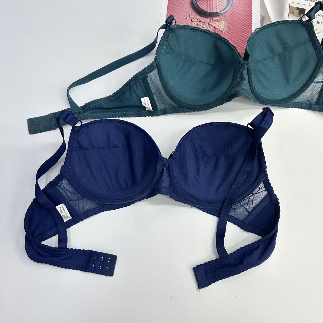 JZY-6732# women's underwear and bras are exported to the Middle East and Africa. They are large-sized, thickened, lace embroidered with bows and have steel rims. QNI romantic bras Specification drawing