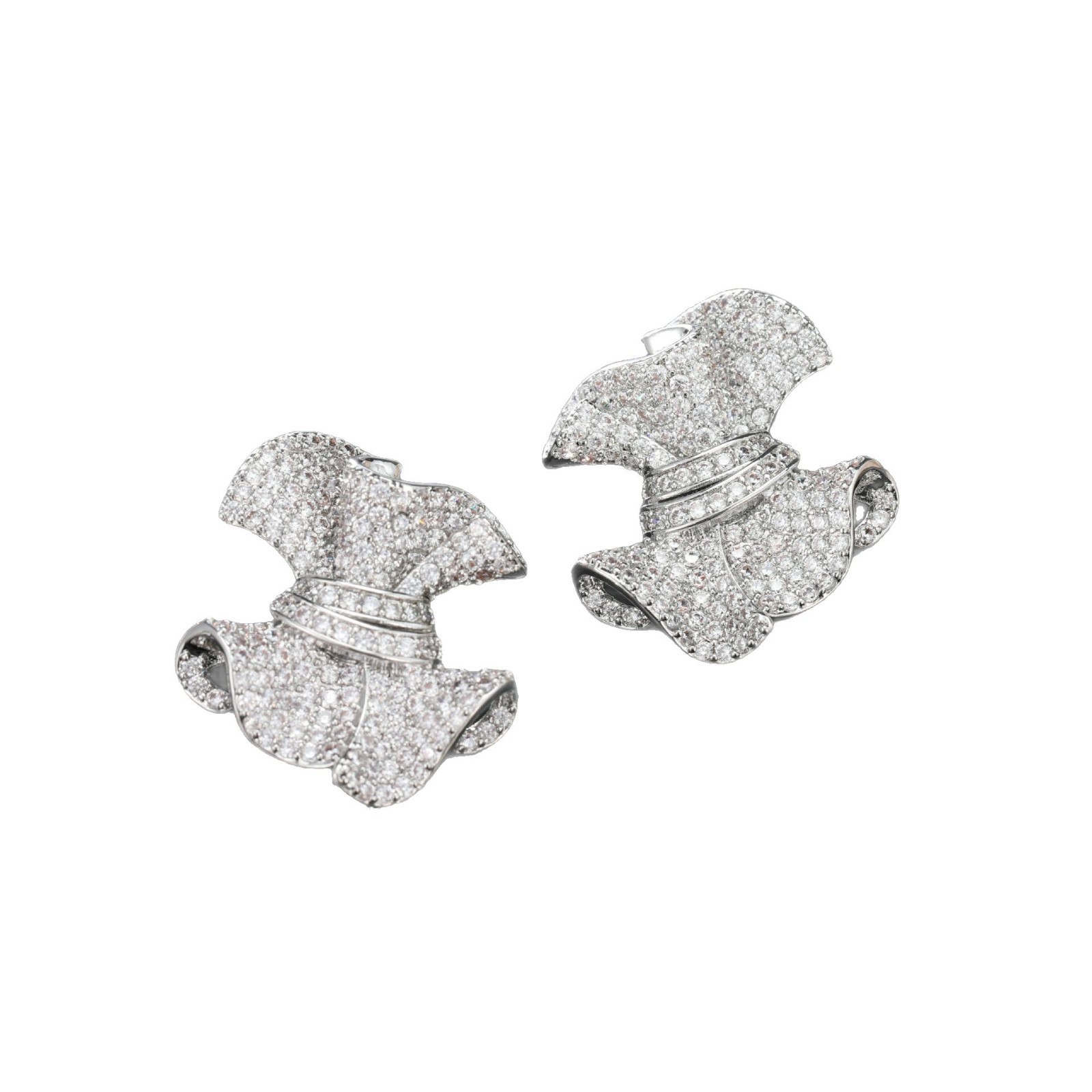 New light luxury zircon elegant earrings for women, retro and high-end style, bow stud earrings, versatile earrings Application Scenario