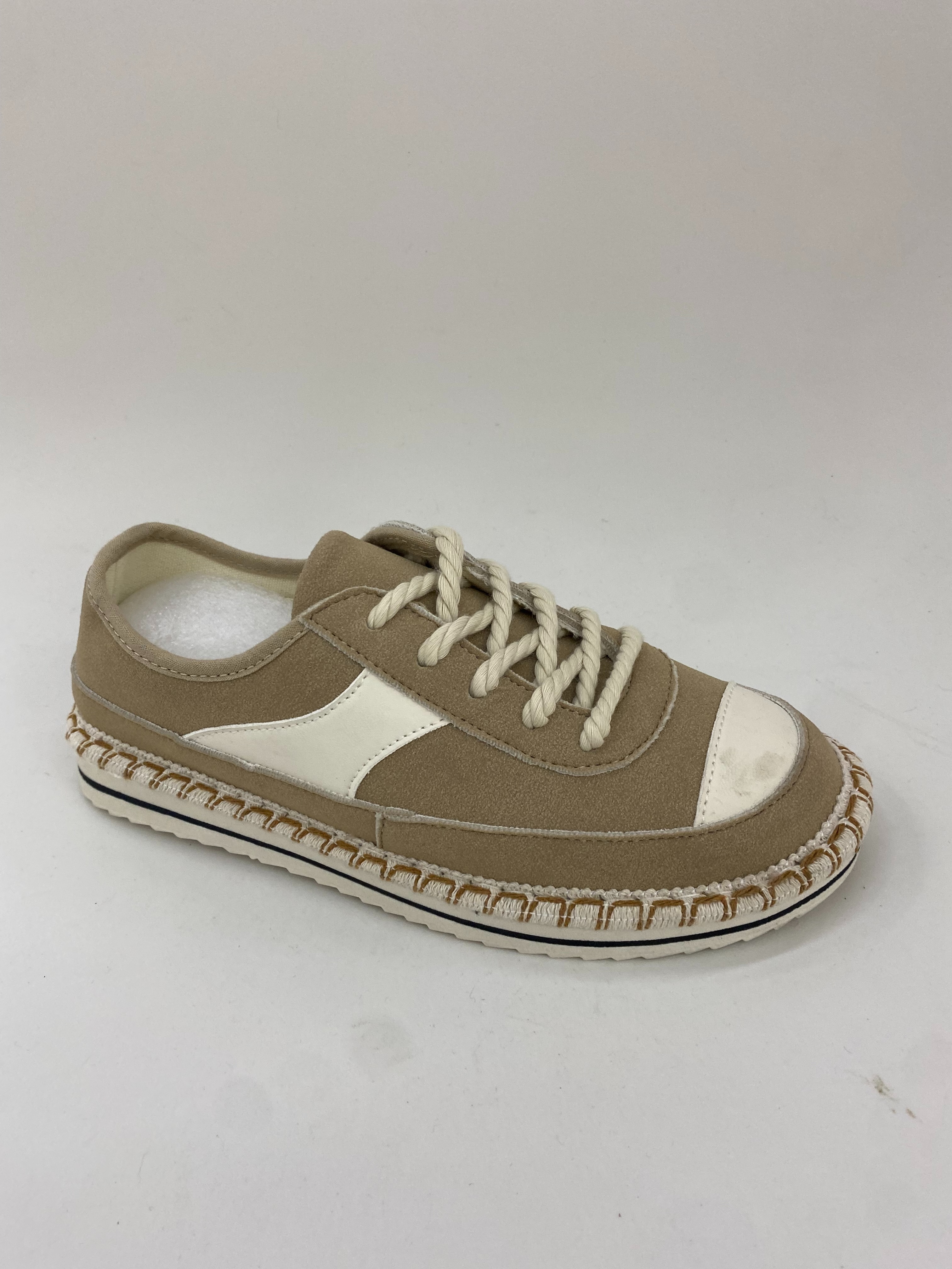Women's summer casual sports shoes are anti-slip, breathable and comfortable for daily use full figure