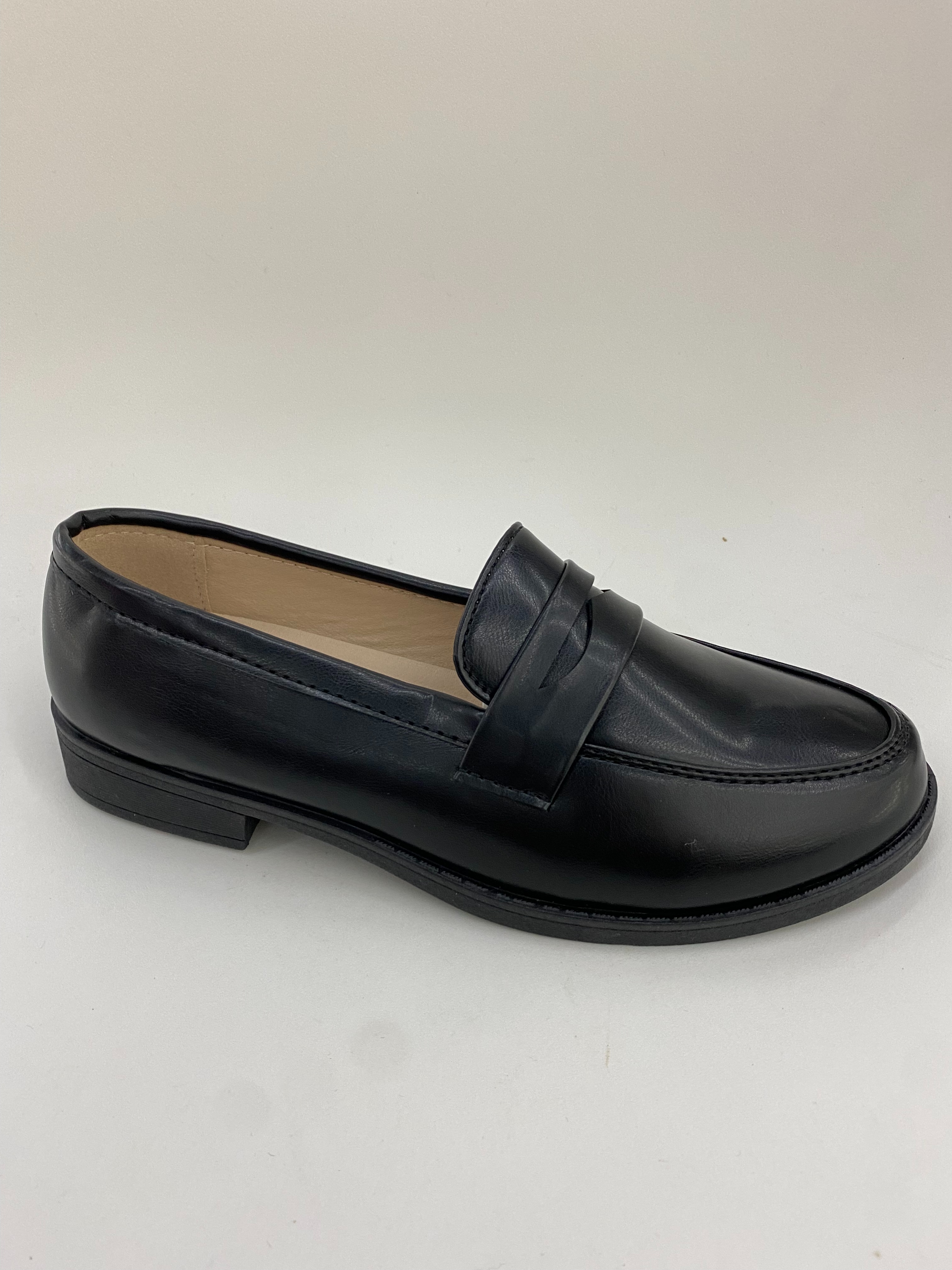 Black leather women's shoes, summer casual leather work shoes full figure
