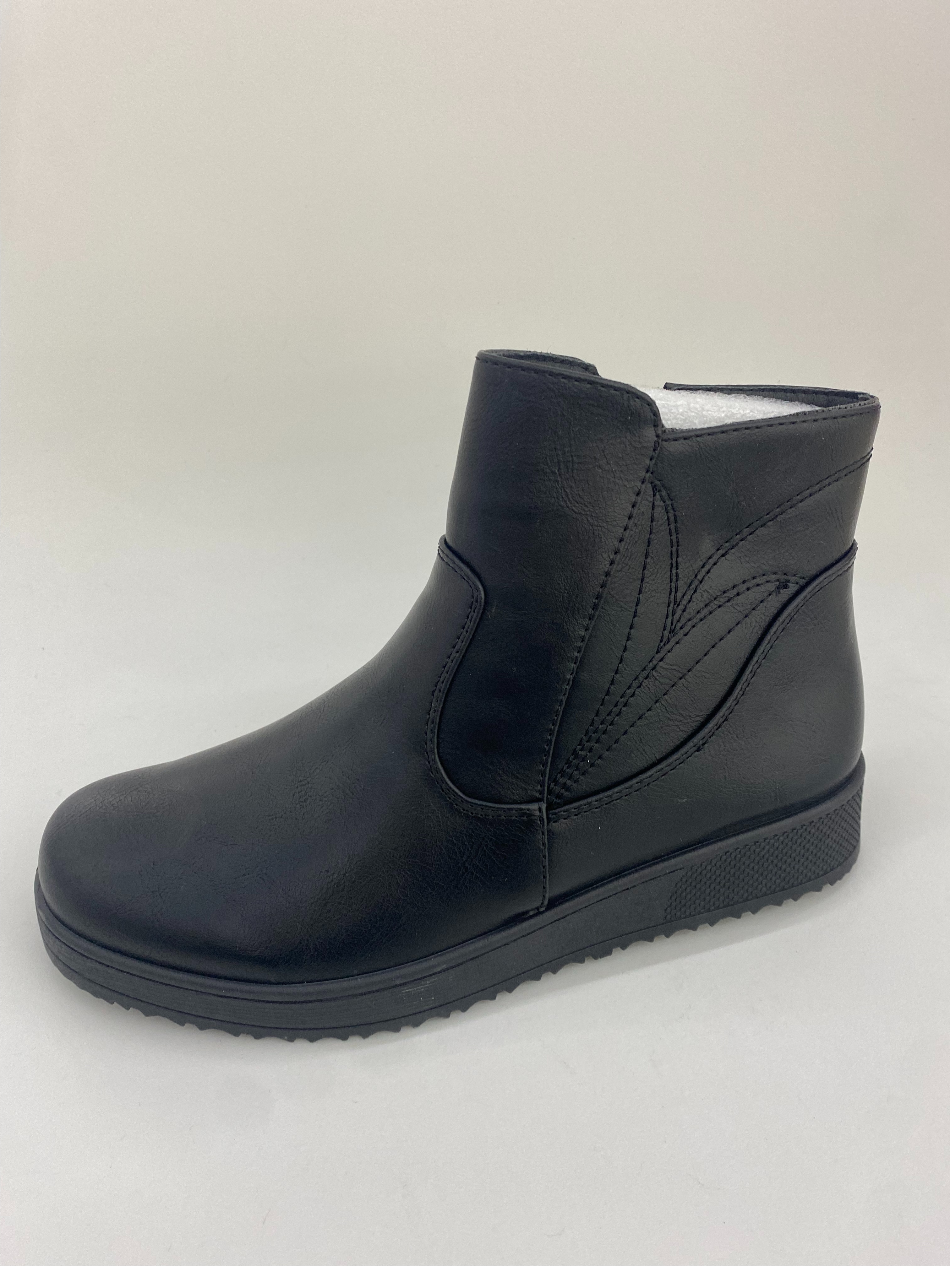 Black mid-waisted knitted boots for women's work and shopping ankle boots full figure
