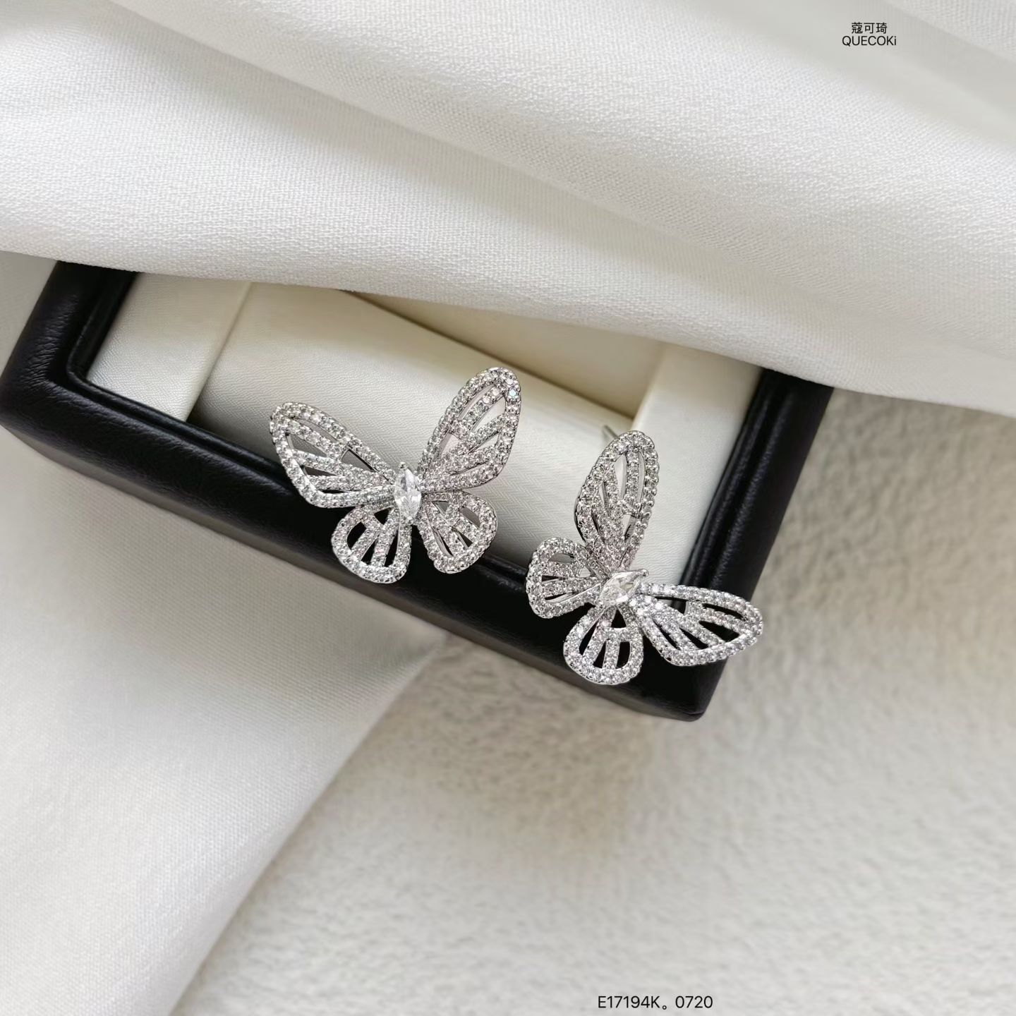 锆石蝴蝶耳钉耳环女新款独特漂亮耳饰