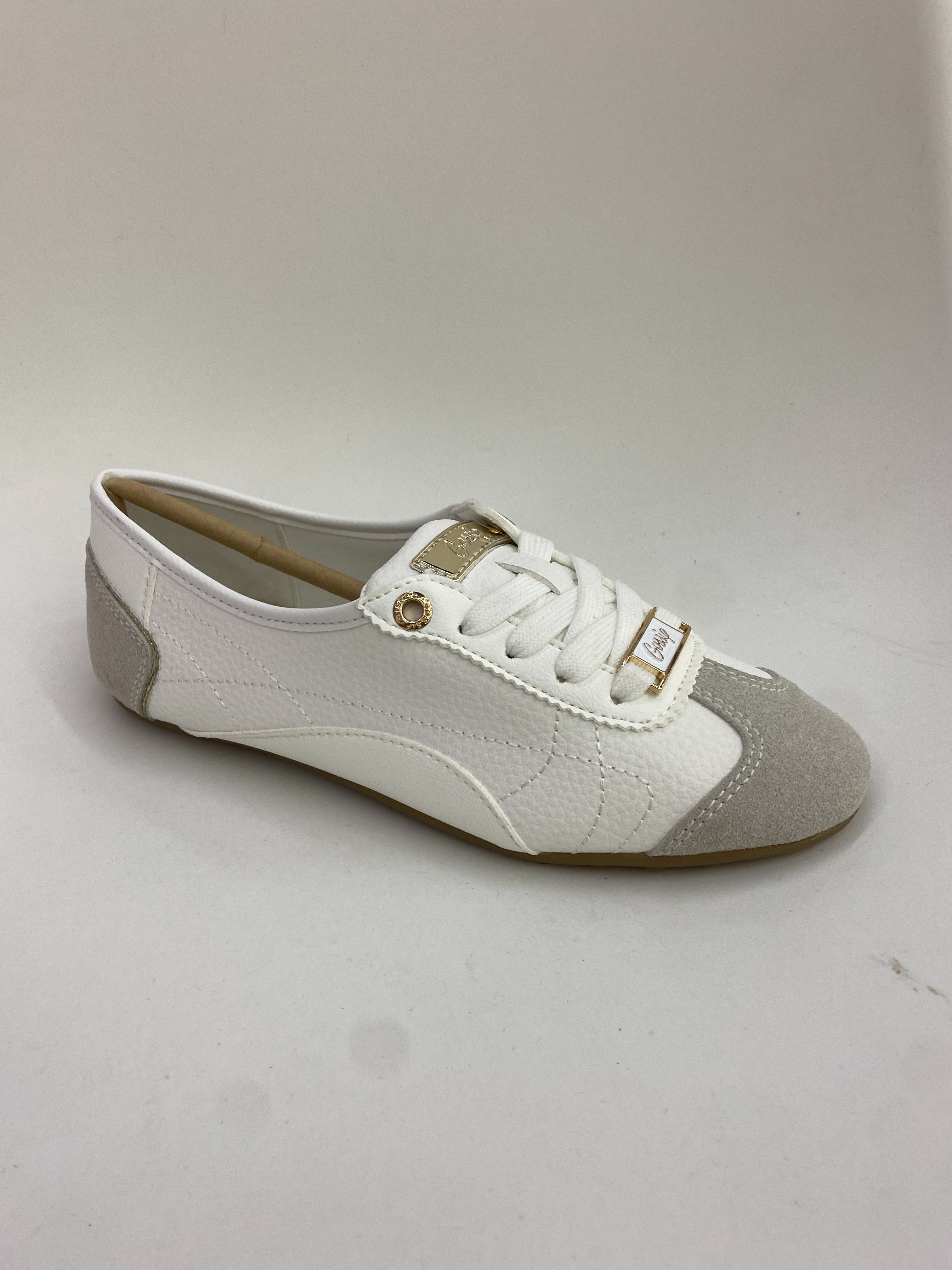 White Dexun casual shoes are versatile women's daily shoes full figure