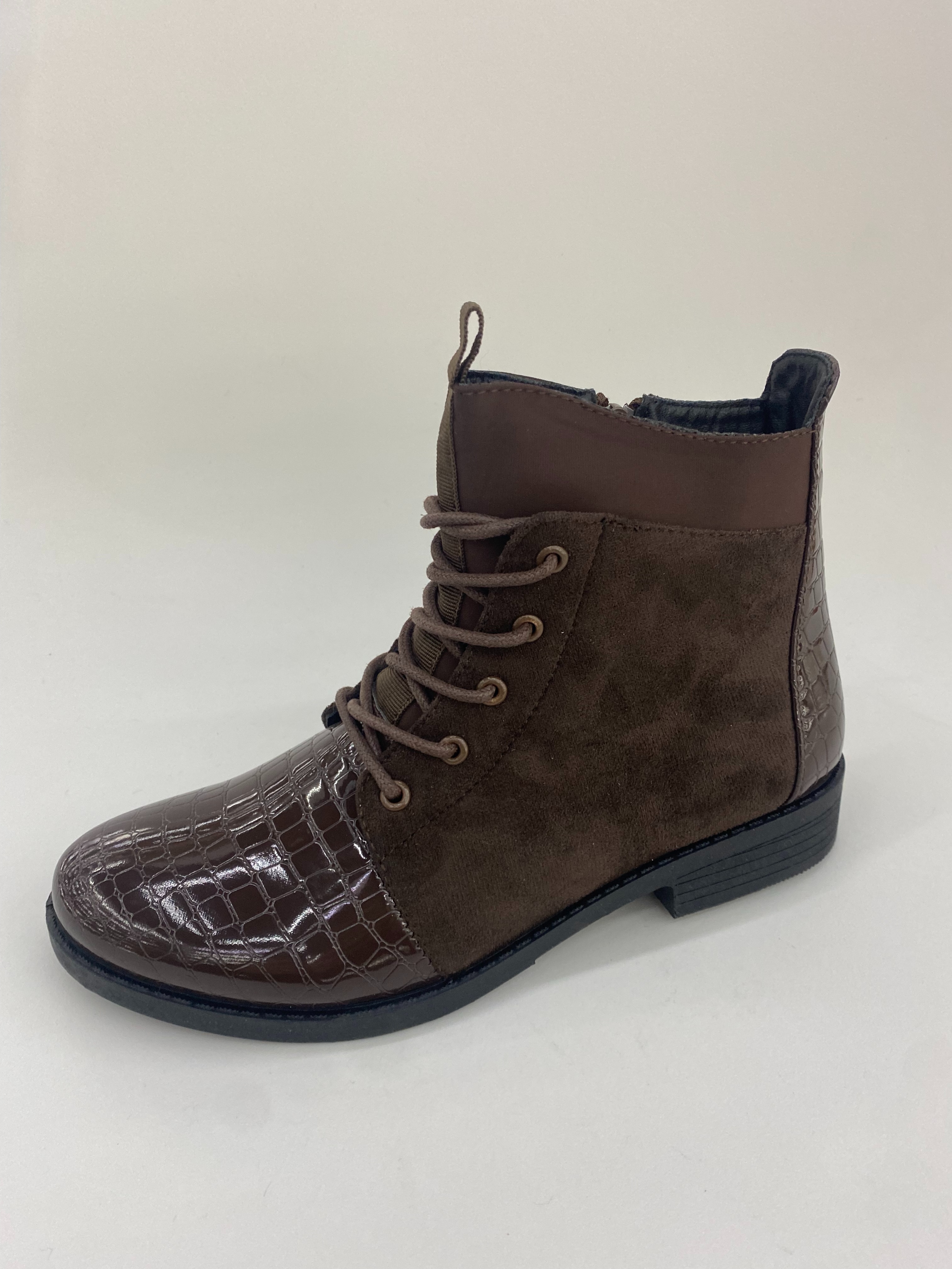 Brown crocodile pattern patchwork short boots women's shoes with a design sense, mid-waist knitted women's shoes full figure