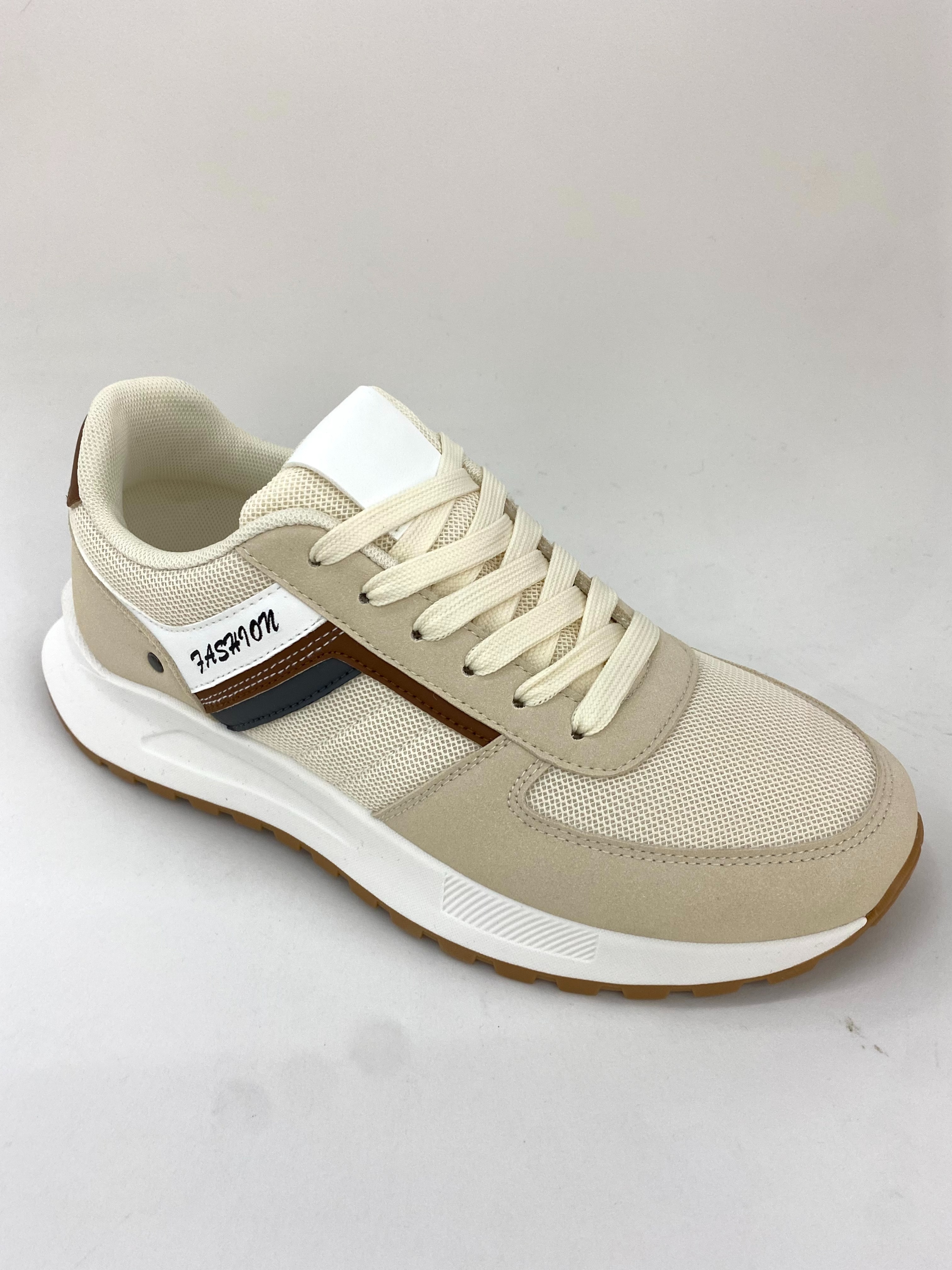Men's summer casual, comfortable and versatile sneakers full figure