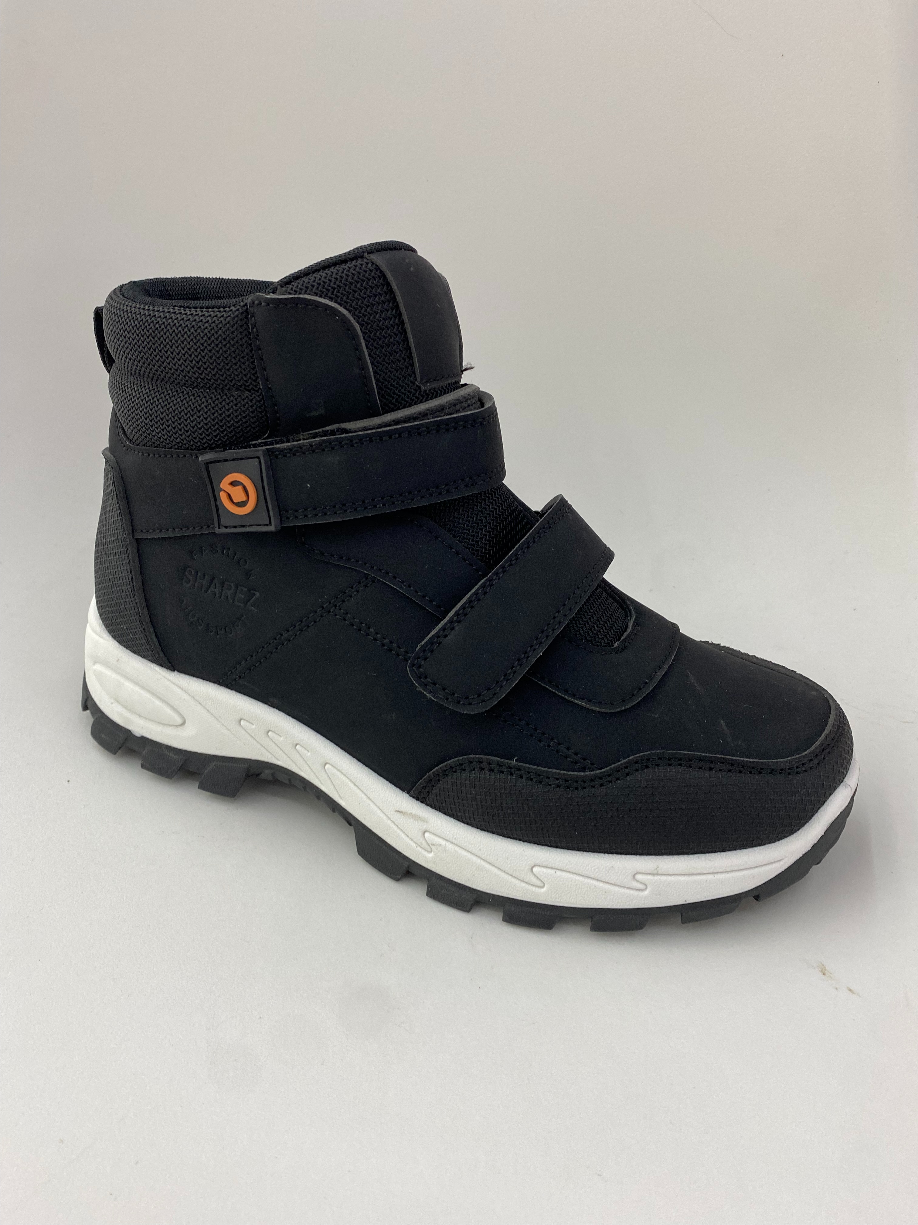 Black warm women's boots, winter snow boots, leftover anti-slip and wear-resistant shoes for women full figure