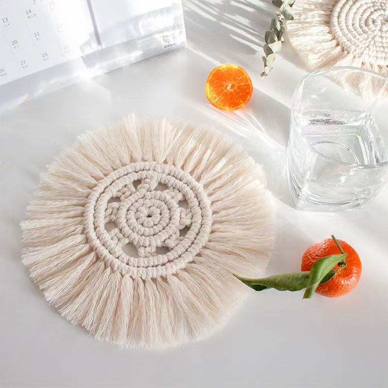 Bohemian woven placemats, heat-insulating and eco-friendly coasters, table MATS, homestay decorative table MATS, home decoration gifts Application Scenario