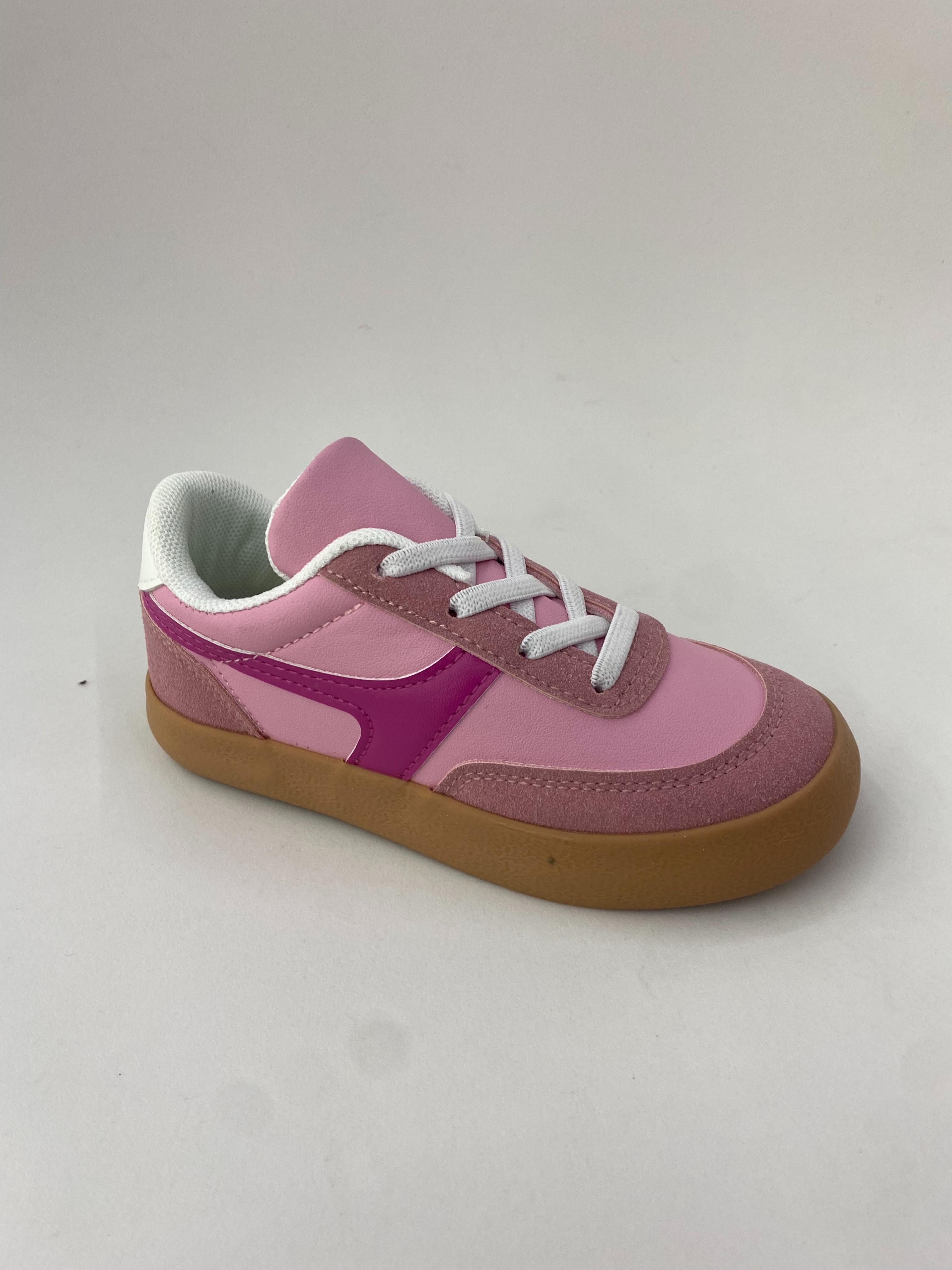 The new pink children's sports shoes are comfortable and anti-slip, and the running shoes trend full figure