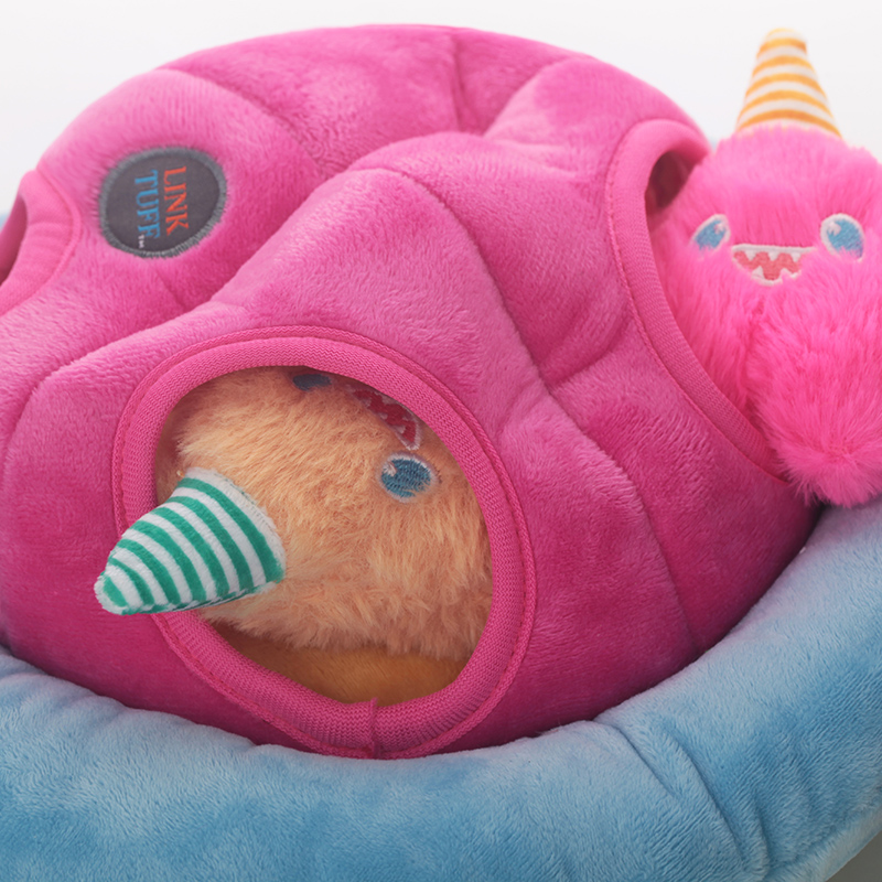 Zangshi durable dog toys, pet supplies, pet dog toys, pet toys, high-quality, wear-resistant and durable Monster Spaceship series Application Scenario