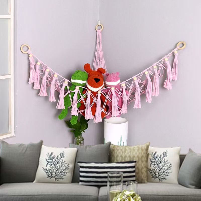 Hand-woven pink doll net bag with wooden beads, Nordic-style cotton rope decorative storage bag, children's room plush doll storage, wall decoration, home soft decoration, practical and beautiful good item Item Picture