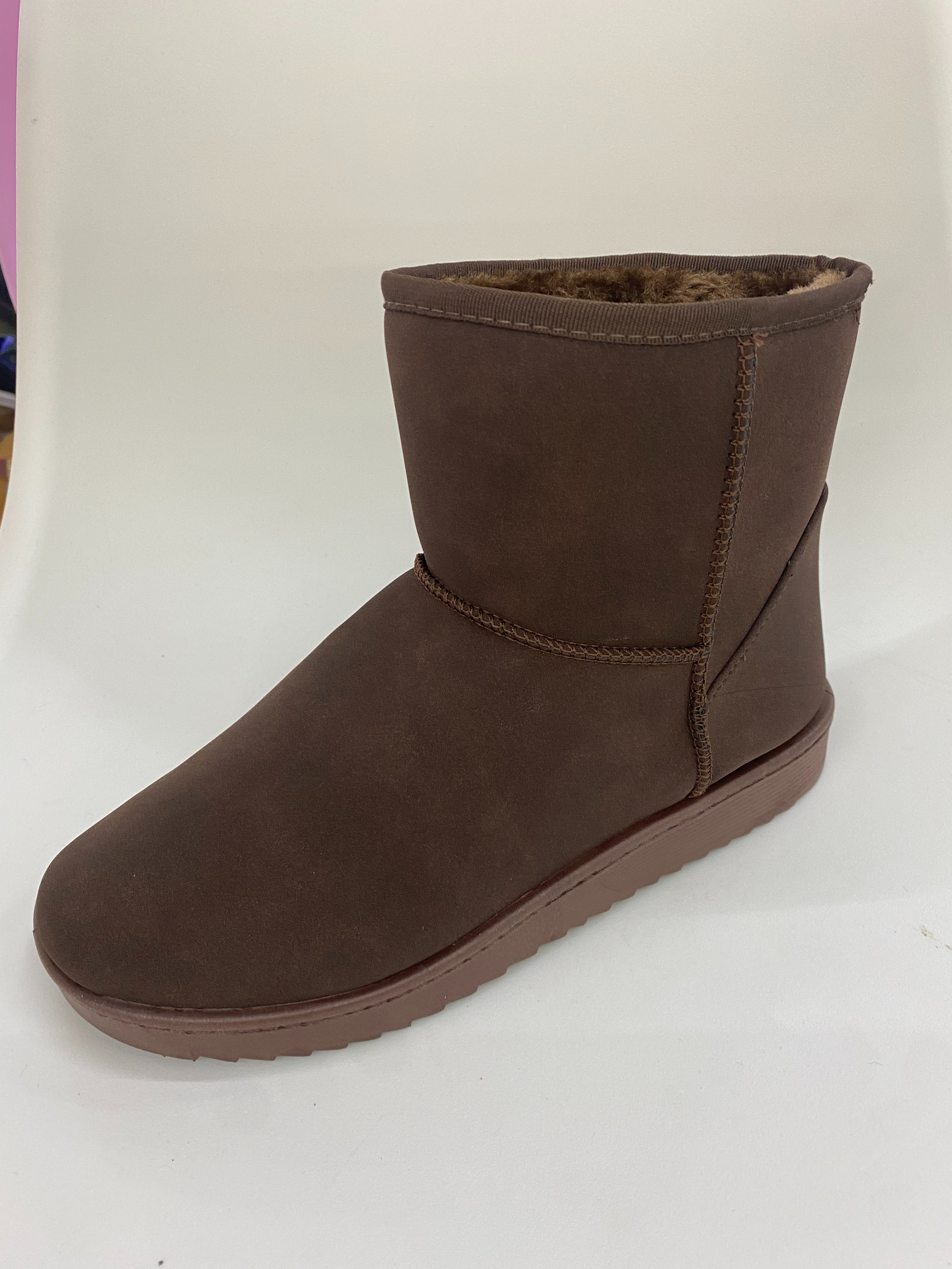 Brown short-sleeved snow boots, warm men's boots surplus, thickened for anti-slip in winter full figure