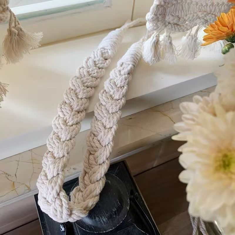 ins hot-selling simple Nordic style cotton and linen rope curtain ties, hand-woven, natural wood color curtain storage ties, versatile ties, lanyards, great for soft furnishings in living rooms and bedrooms, practical and beautiful curtain accessories Application Scenario