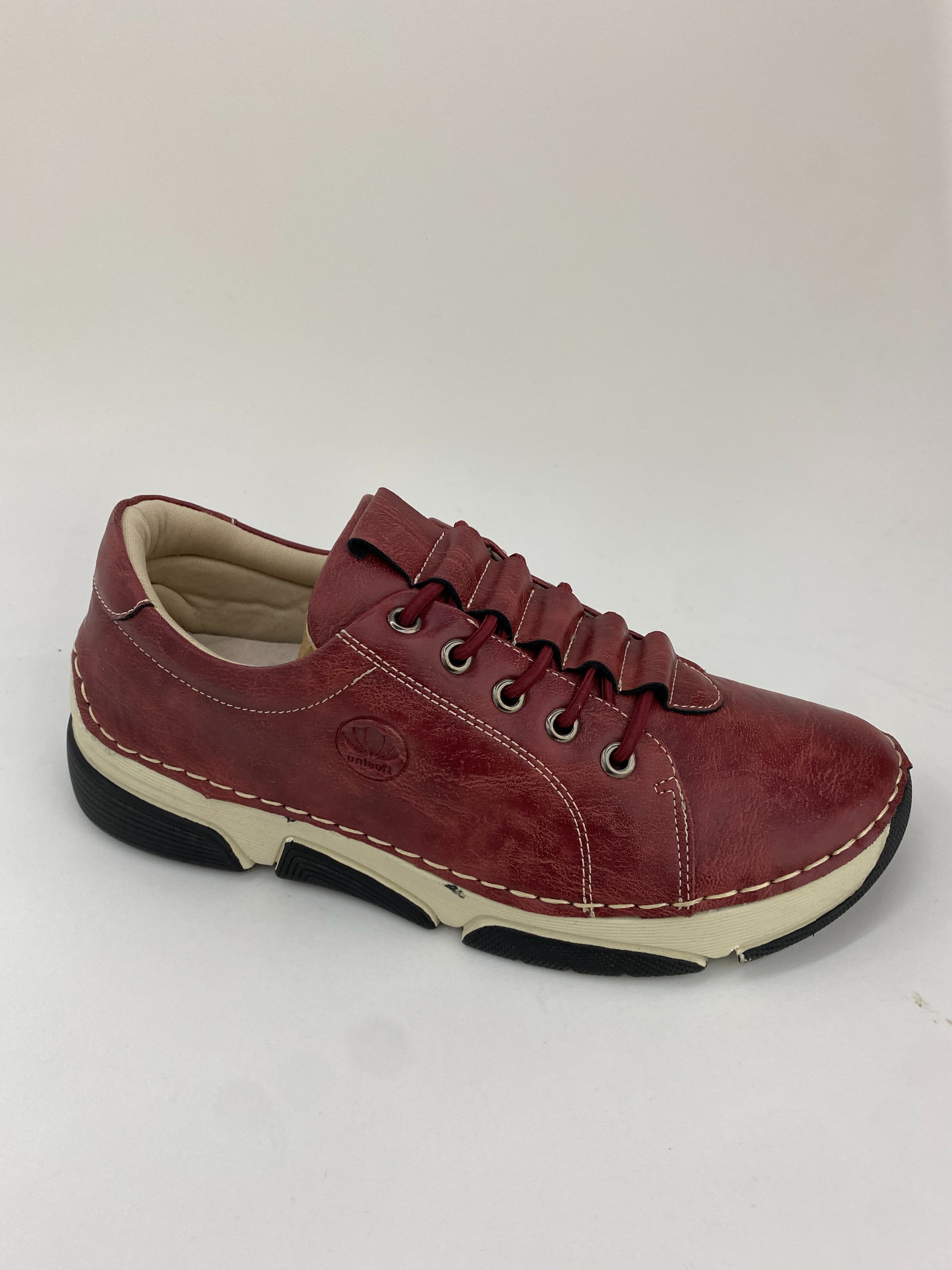 Red leather German training shoes for women 2026 Korean version casual sports shoes full figure