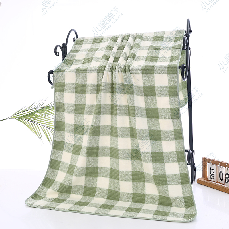 Coral fleece edge bath towel in plain color with super absorbent water. Product number: 009 Item Picture