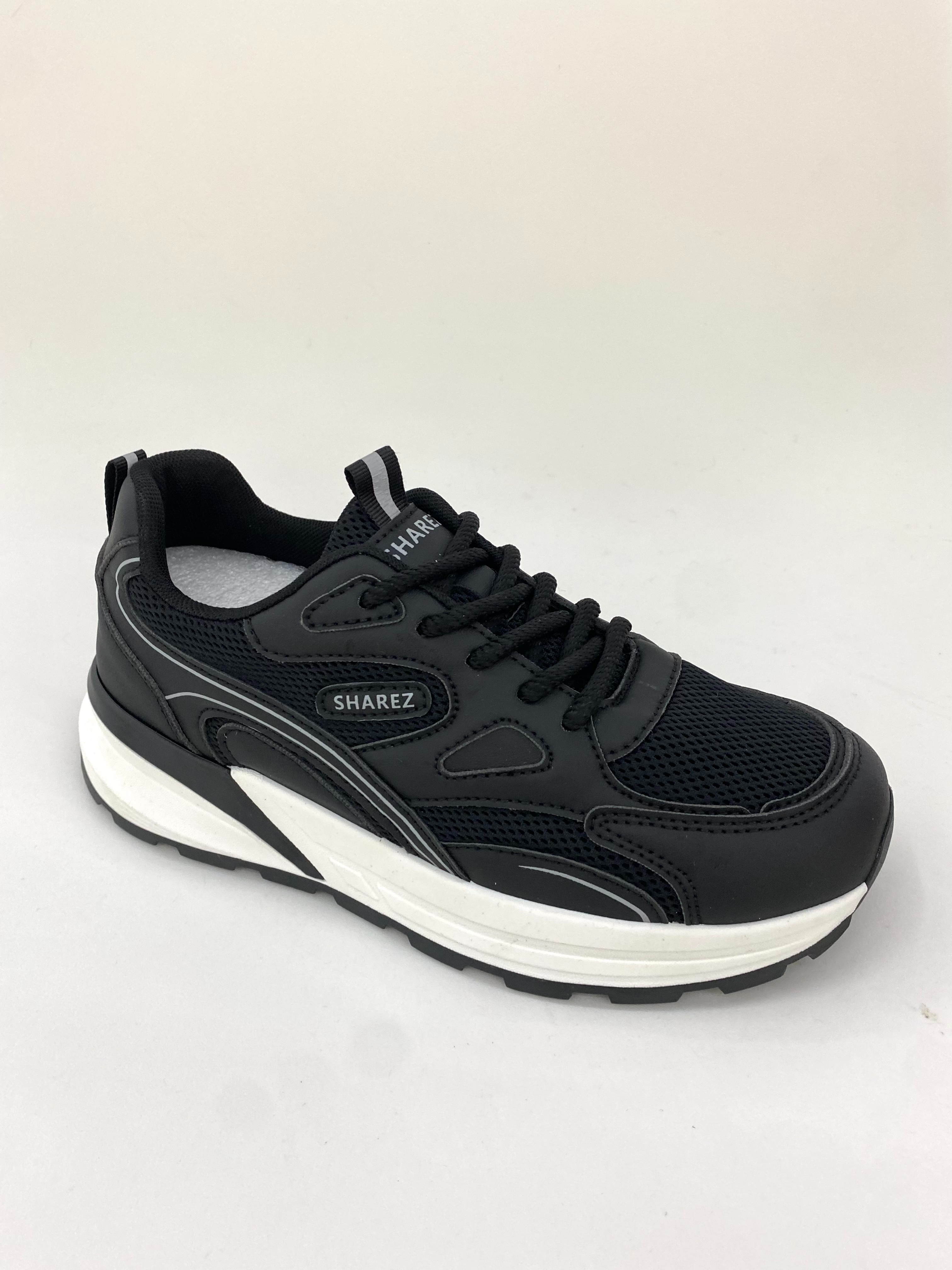 These sports shoes are breathable, lightweight, comfortable, versatile, durable and suitable for women details Picture