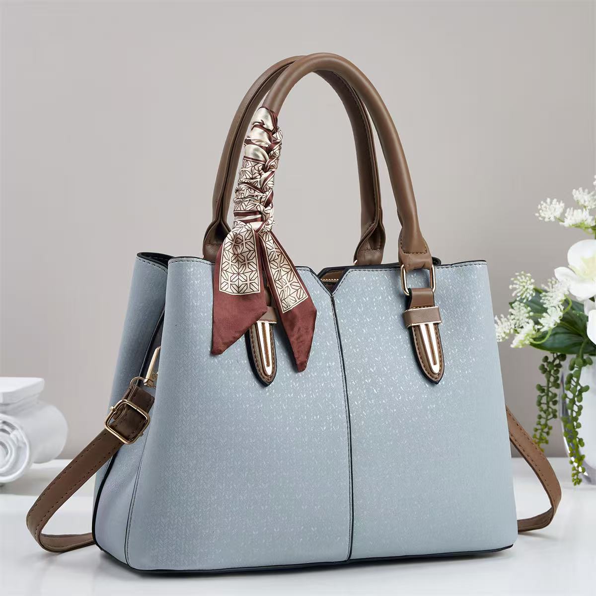 High-quality women's sachet, fashionable crossbody bag for women. PU High-quality women's sachet, fashionable crossbody bag for women detail image 3