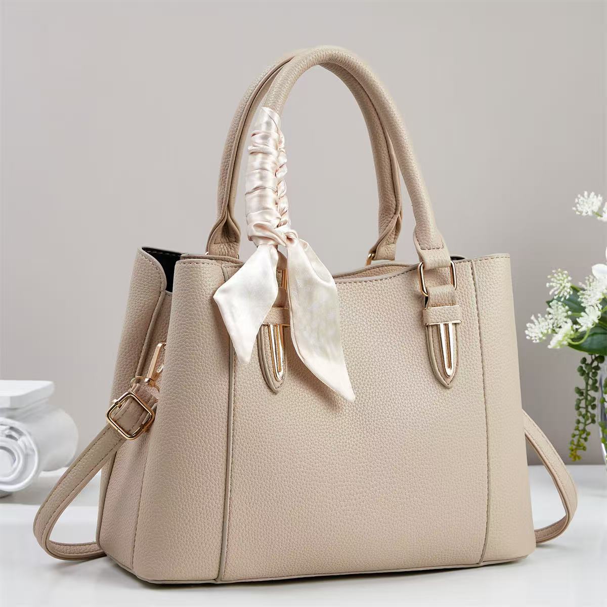 High-quality women's sachet, fashionable women's crossbody bag. PU women's high-quality sachet, fashionable women's crossbody bag detail image 6