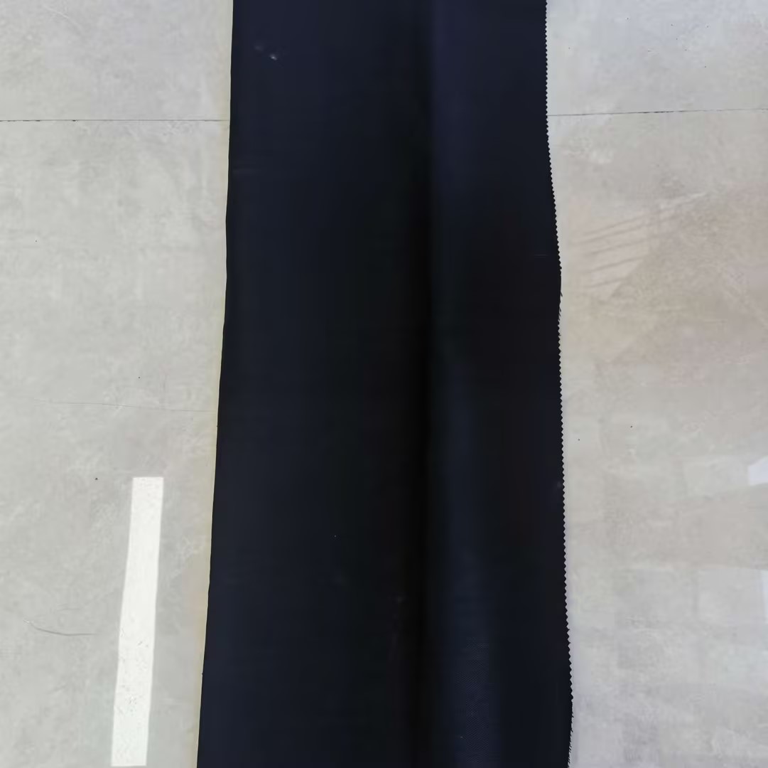 The flannel fabric is black details Picture