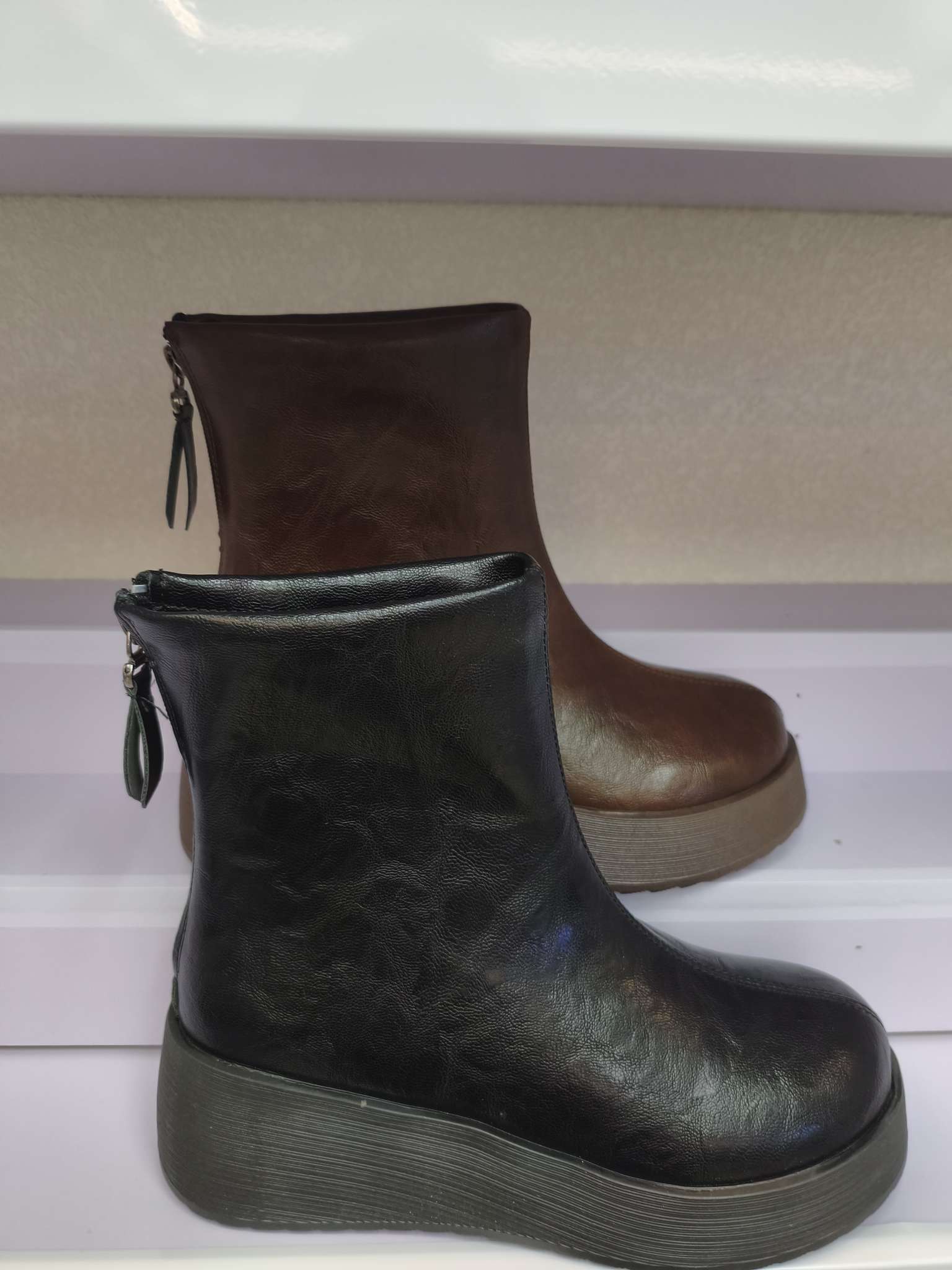 Design-sense boots details Picture