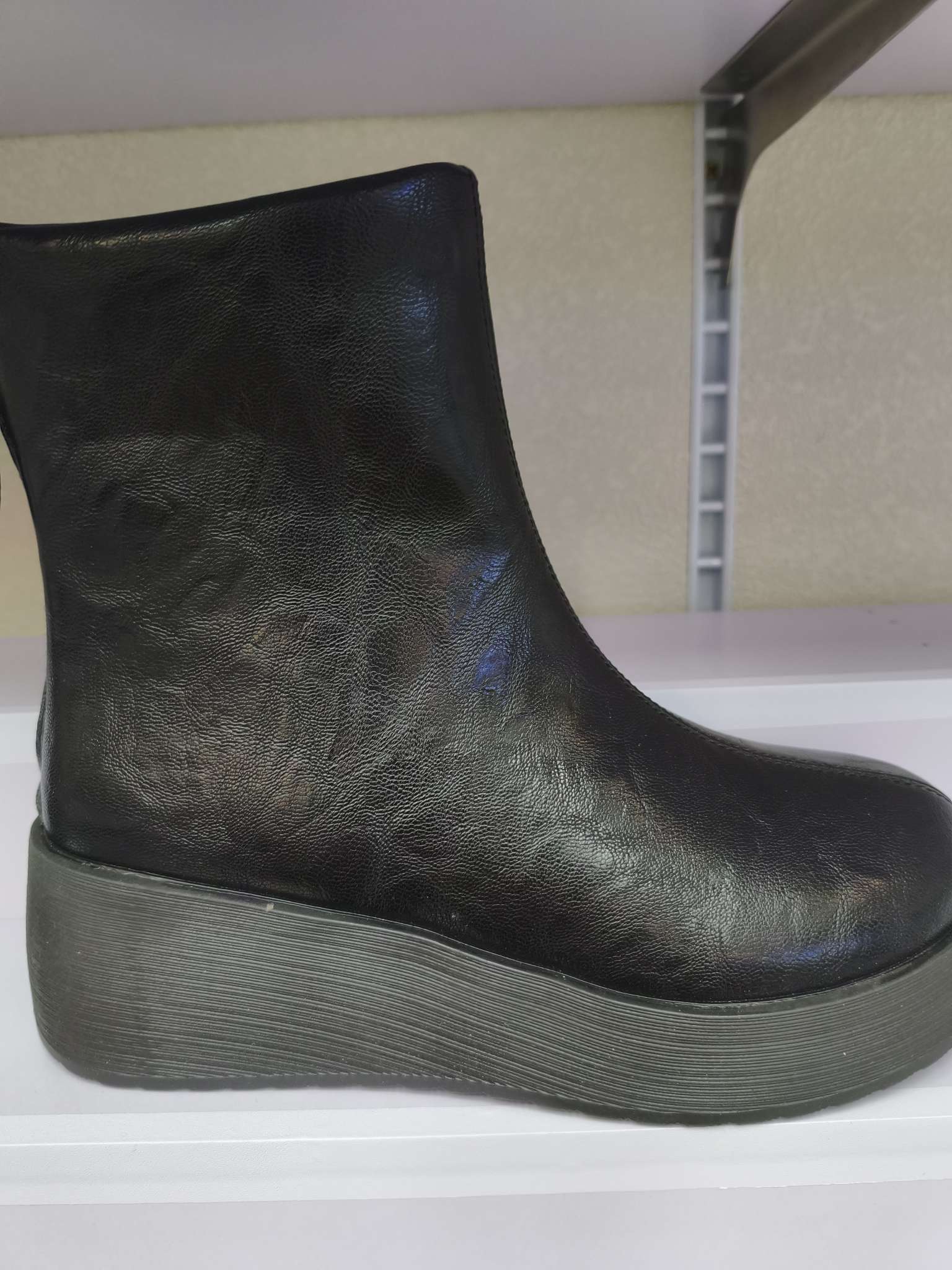 Design-sense boots Application Scenario