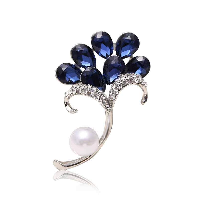 Crystal glass brooch, black blue diamond alloy brooch, rose gold white K water diamond brooch, factory direct sales, in stock supply Item Picture