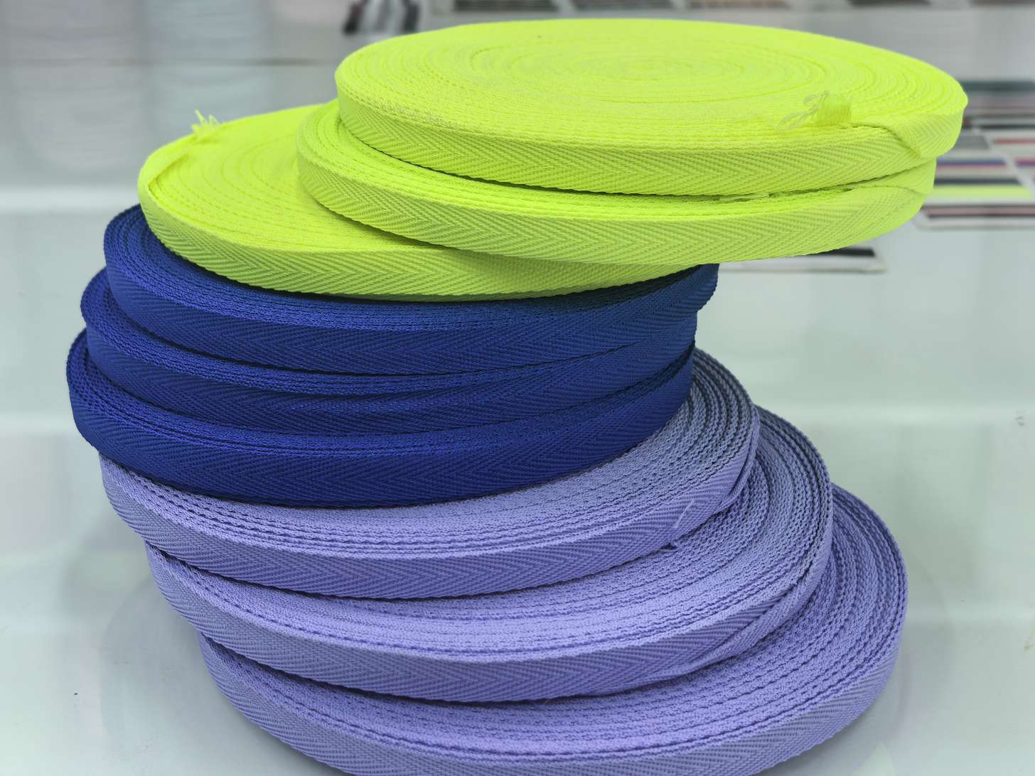 Polyester herringbone tape