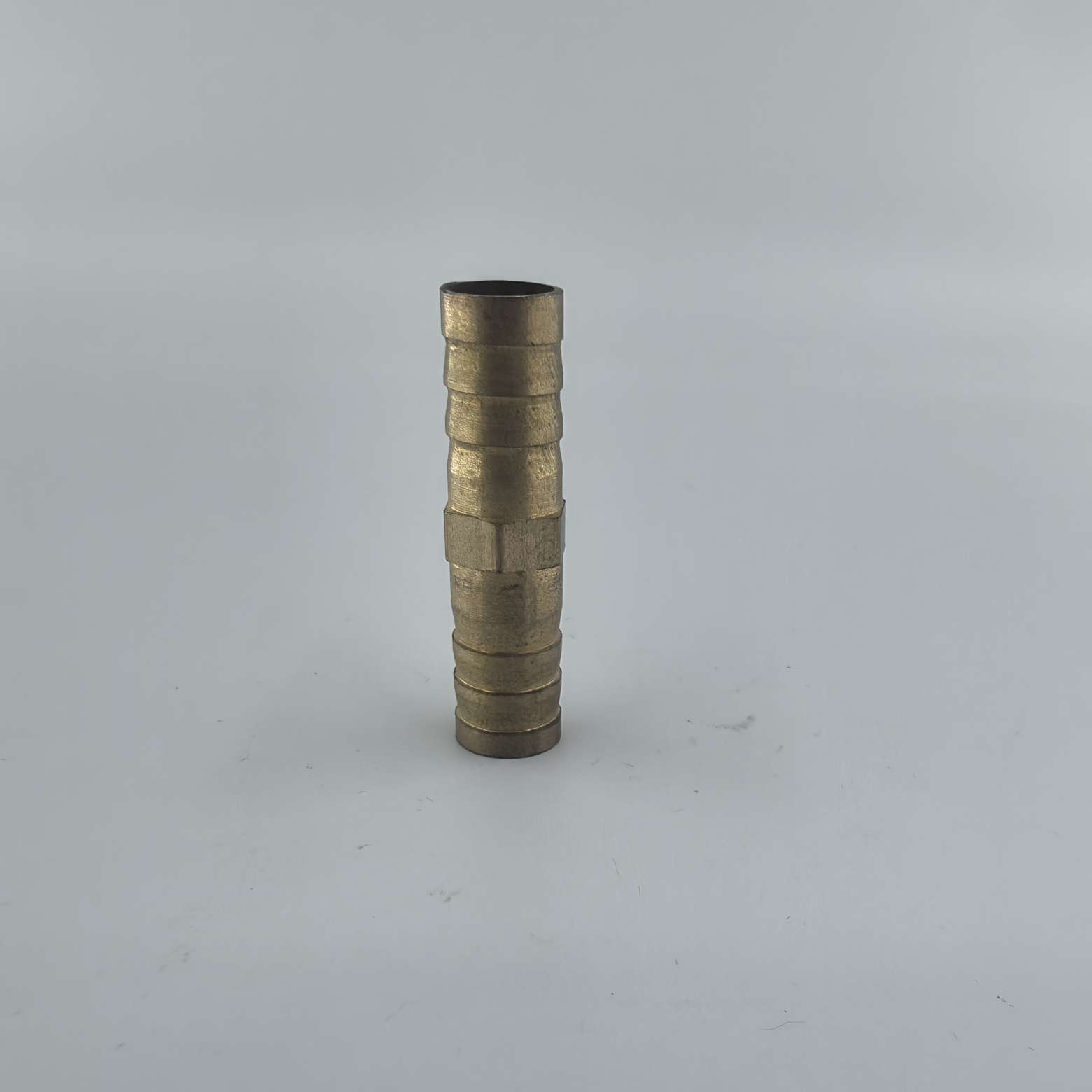 All-copper thickened one-piece forged explosion-proof and leak-proof inner and outer wire water heating copper joint detail image 3