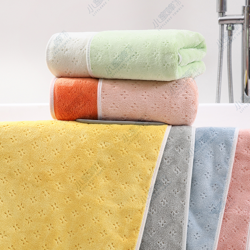 Double-sided double-layer coral fleece edge bath towel, plain color, super absorbent. Product number: 022 Specification image