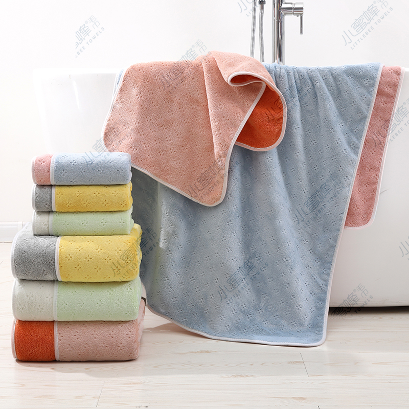 Double-sided double-layer coral fleece edge bath towel, plain color, super absorbent. Product number: 022 details Picture