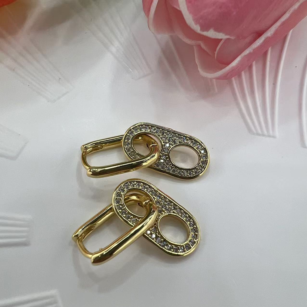New trendy and creative round zircon ear buckles, simple silver needle ear studs, women's pure copper gold-plated all-purpose teardrop earrings details Picture