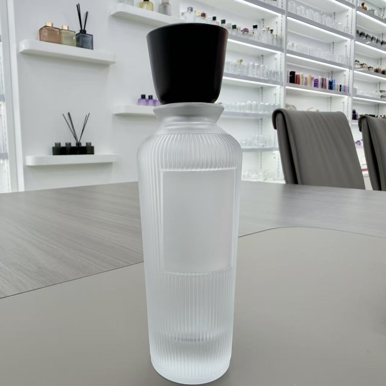 香水玻璃瓶喷雾瓶100ml磨砂香水瓶批发