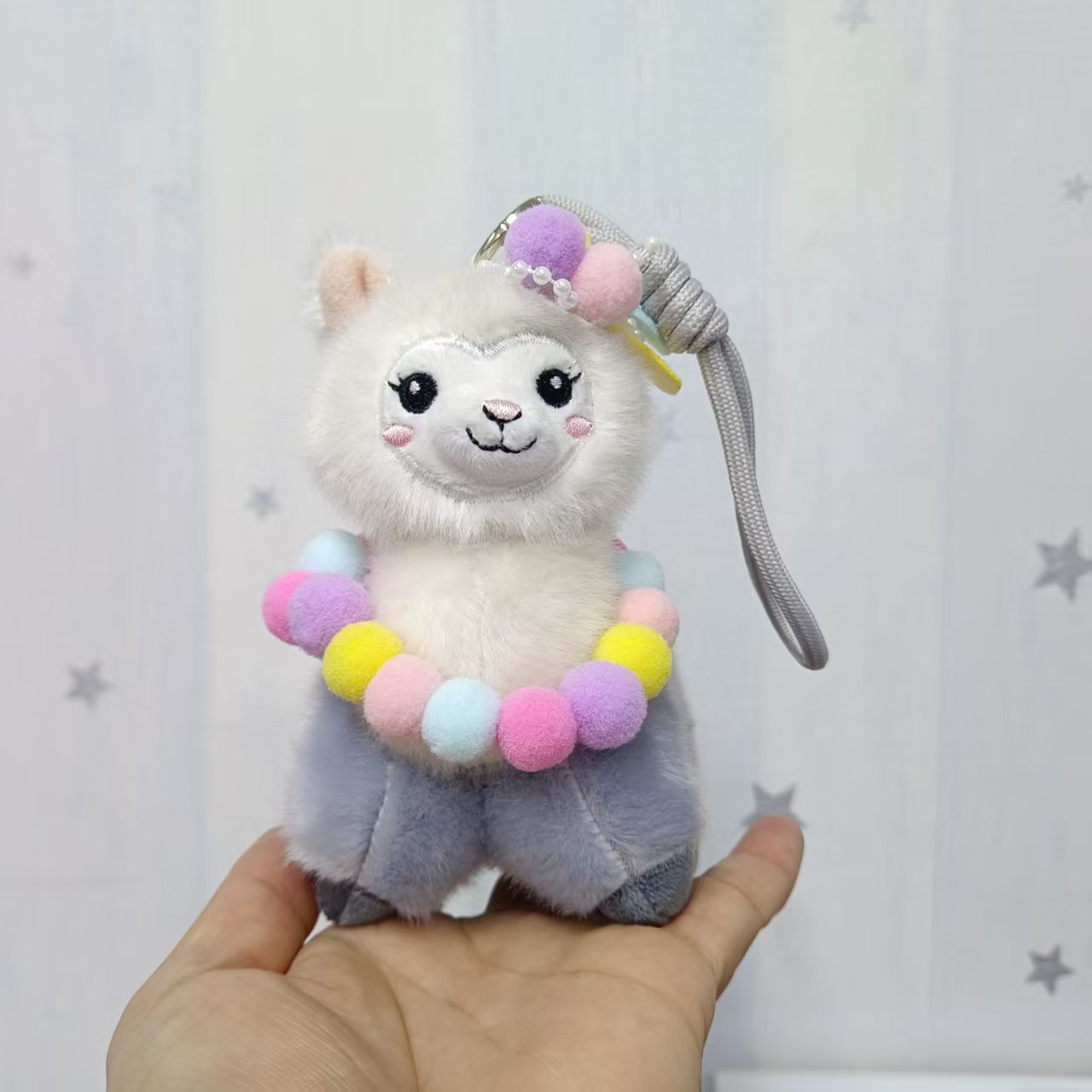 Starting batch: 4-inch plush trinkets with colorful balls, alpacas, creative designs, claw machines, dolls, key pendants, car schoolbags, hanging decorations, gifts, cartoon transformation keychains, dressing-up dolls, hanging trinkets, plush toys, cute wholesale Item Picture