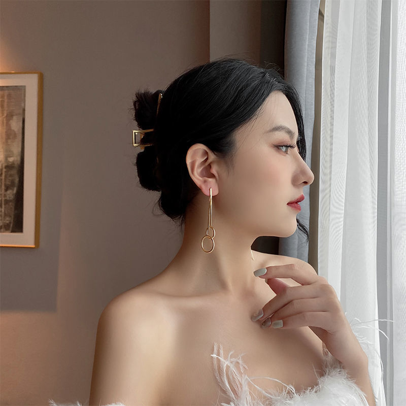 Exaggerated circle earrings, long tassel stud earrings, women's 2025 new trendy earrings, simple and elegant, internet-famous earrings details Picture