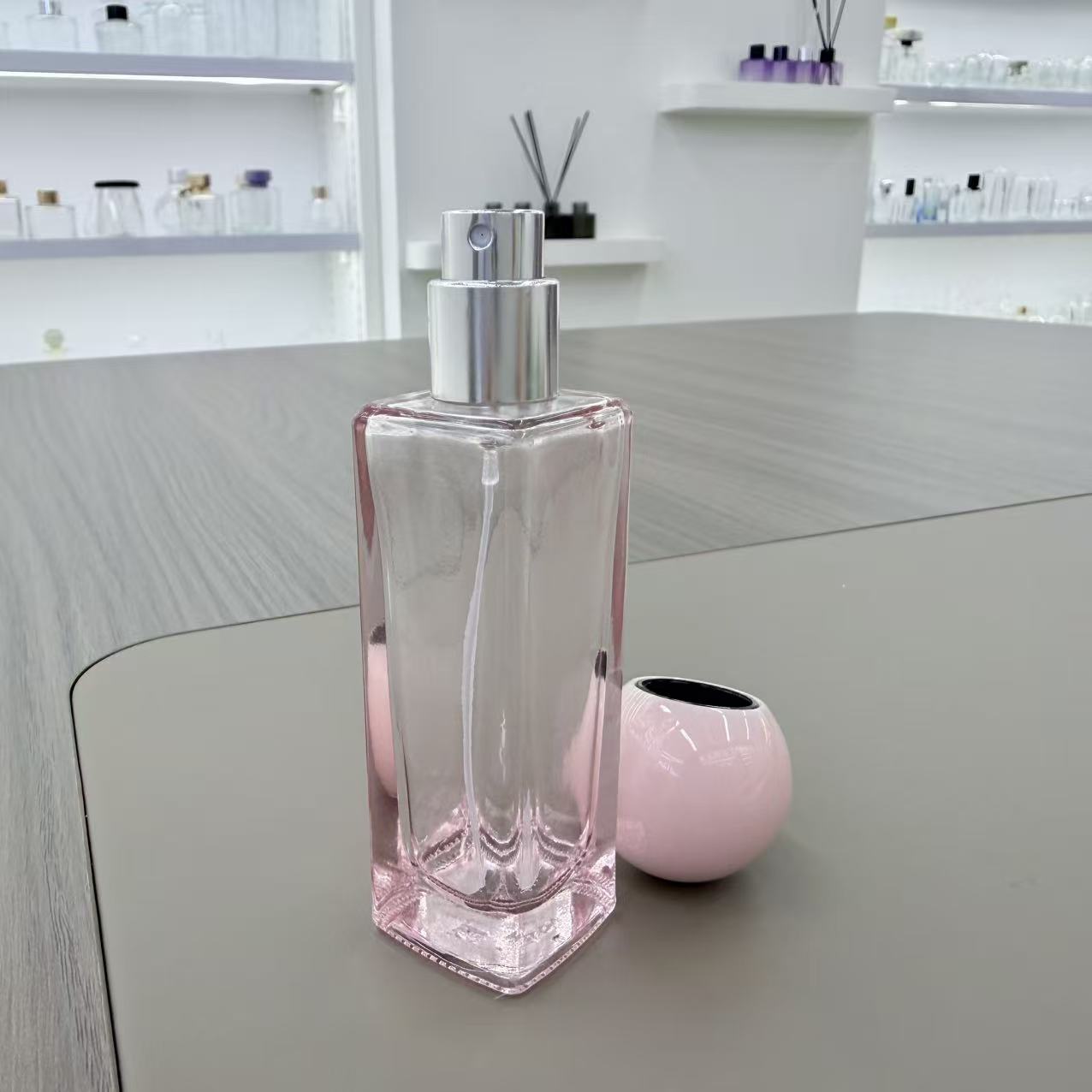 玻璃瓶/香薰瓶子/喷雾瓶/玻璃香水瓶/热饮玻璃瓶产品图
