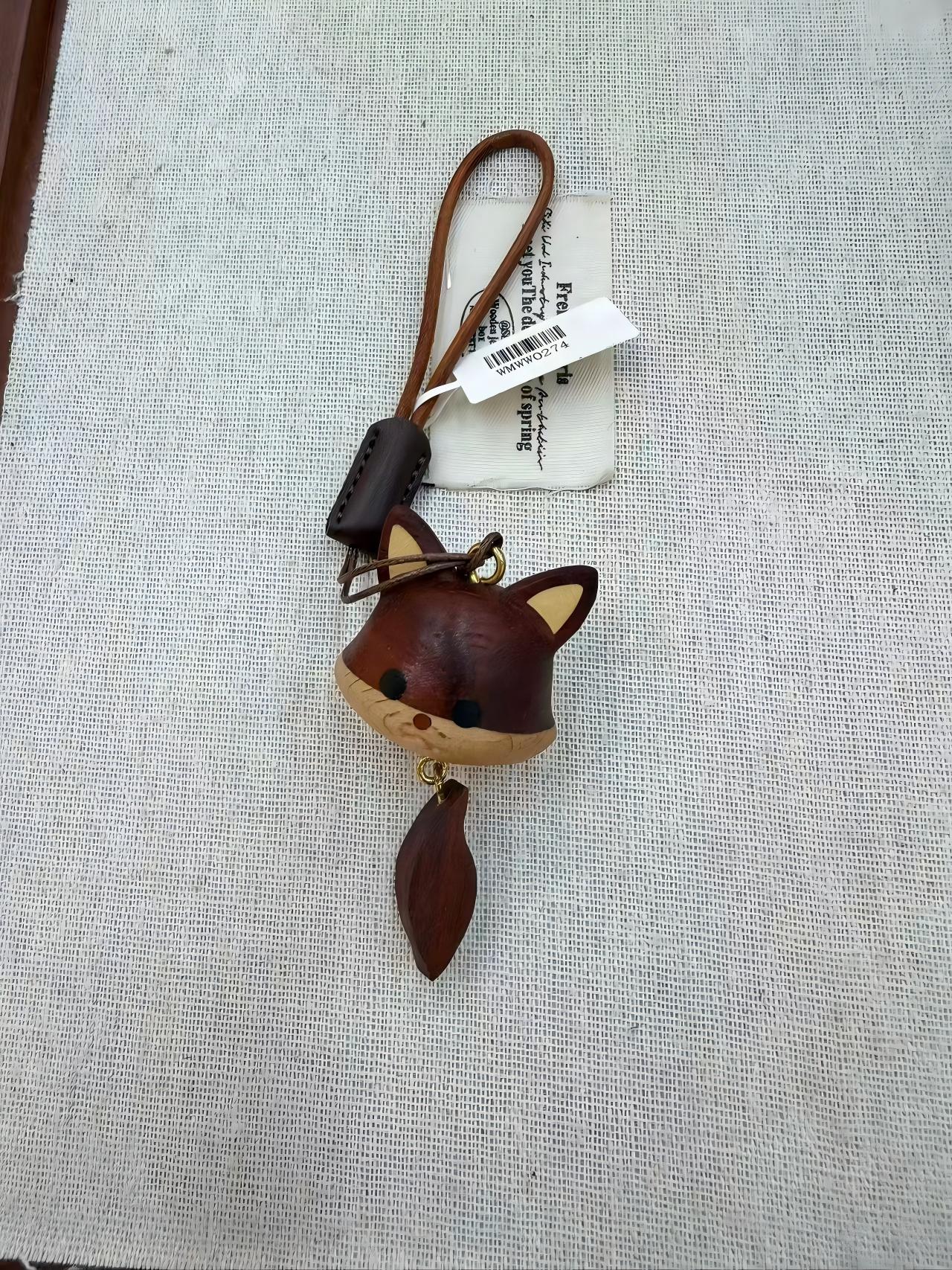 Little fox pendant