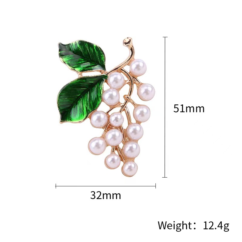 Plant oil drip brooch, green oil drip color retention electroplated brooch, elegant suit accessory brooch, clothing accessory brooch details Picture