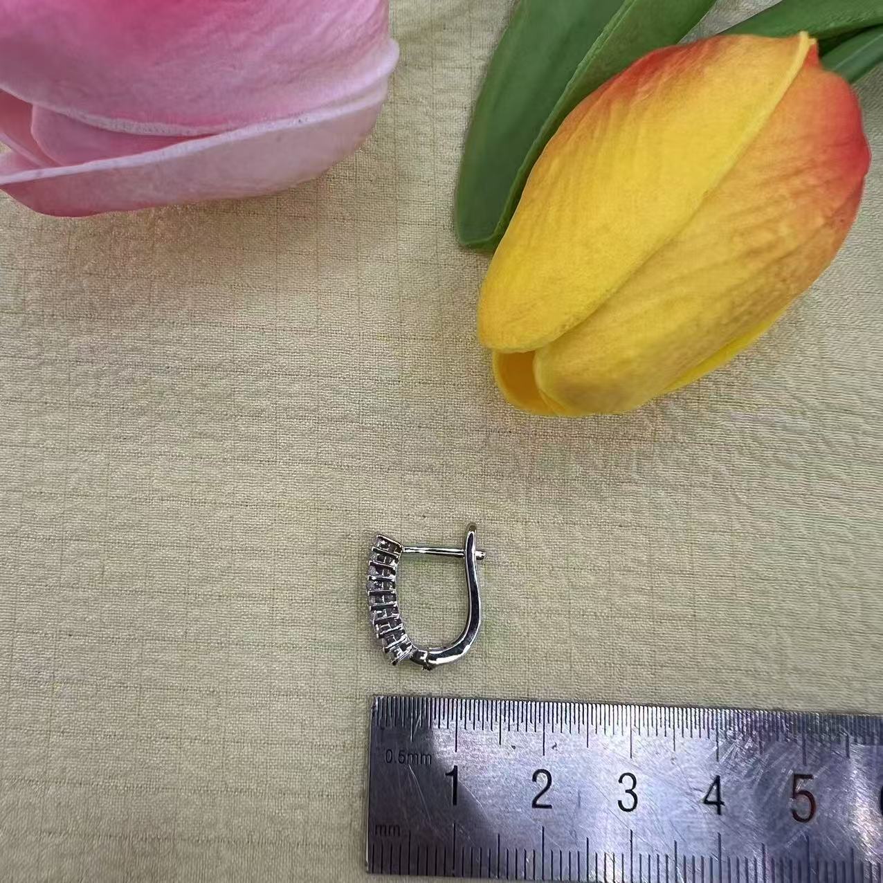 Cross-border European and American creative style pure silver ear pins, pure copper gold-plated ear buckles, exquisite women's 2025 internet-famous earrings and earrings wholesale details Picture