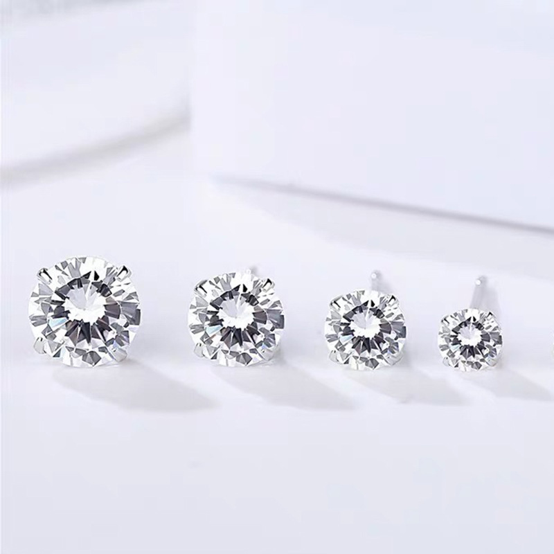 S925 sterling silver four-pronged zircon ear studs Application Scenario