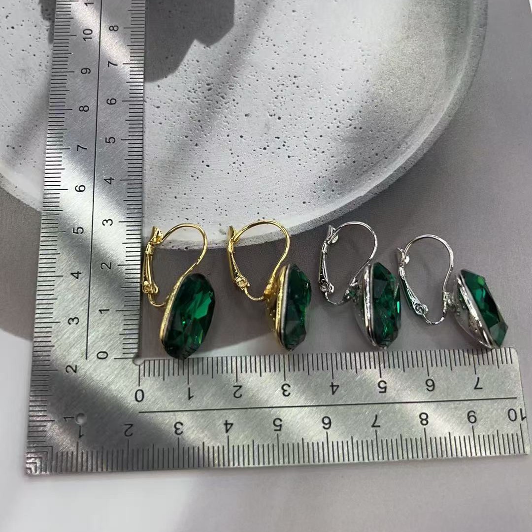 Light luxury and high-end crystal rock sugar square French ear buckles, simple and exquisite niche design earrings, fashionable earrings for women details Picture