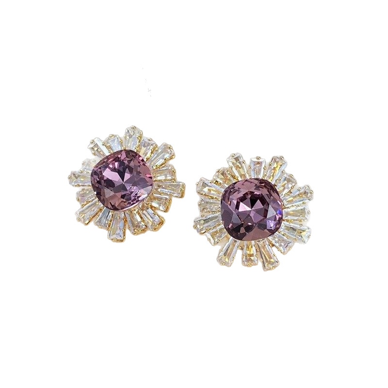 Light luxury, fashionable, exaggerated and high-end, full of zirconium sunflower stud earrings, exquisite, unique and individual design, versatile and super shiny earrings Specification image