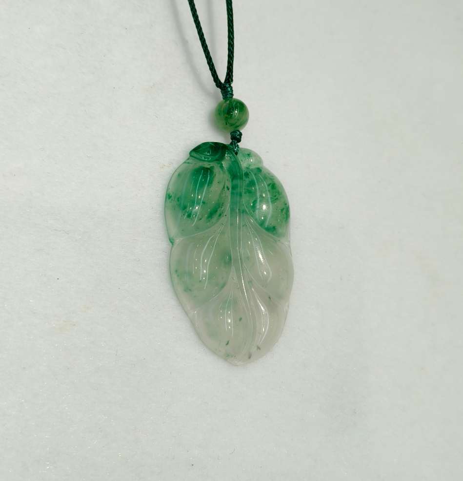 "Smoke and Rain Non-jadeite Pendant, high-end African jadeite natural jade pendant, large pendant for family business. detail image 9