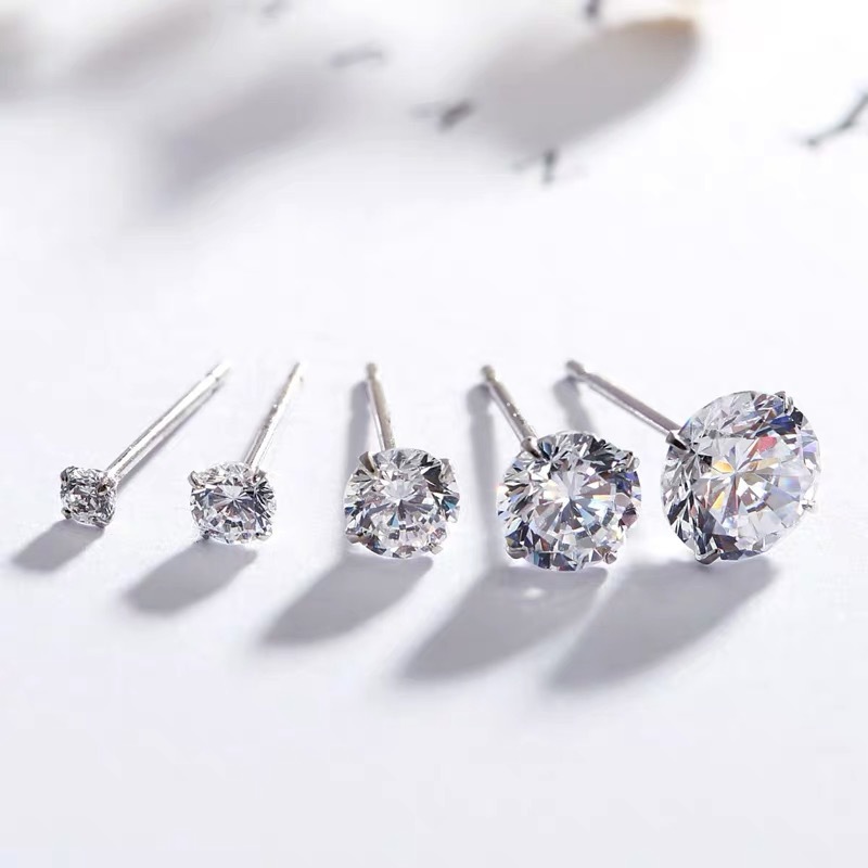 S925 sterling silver four-pronged zircon ear studs detail image 4