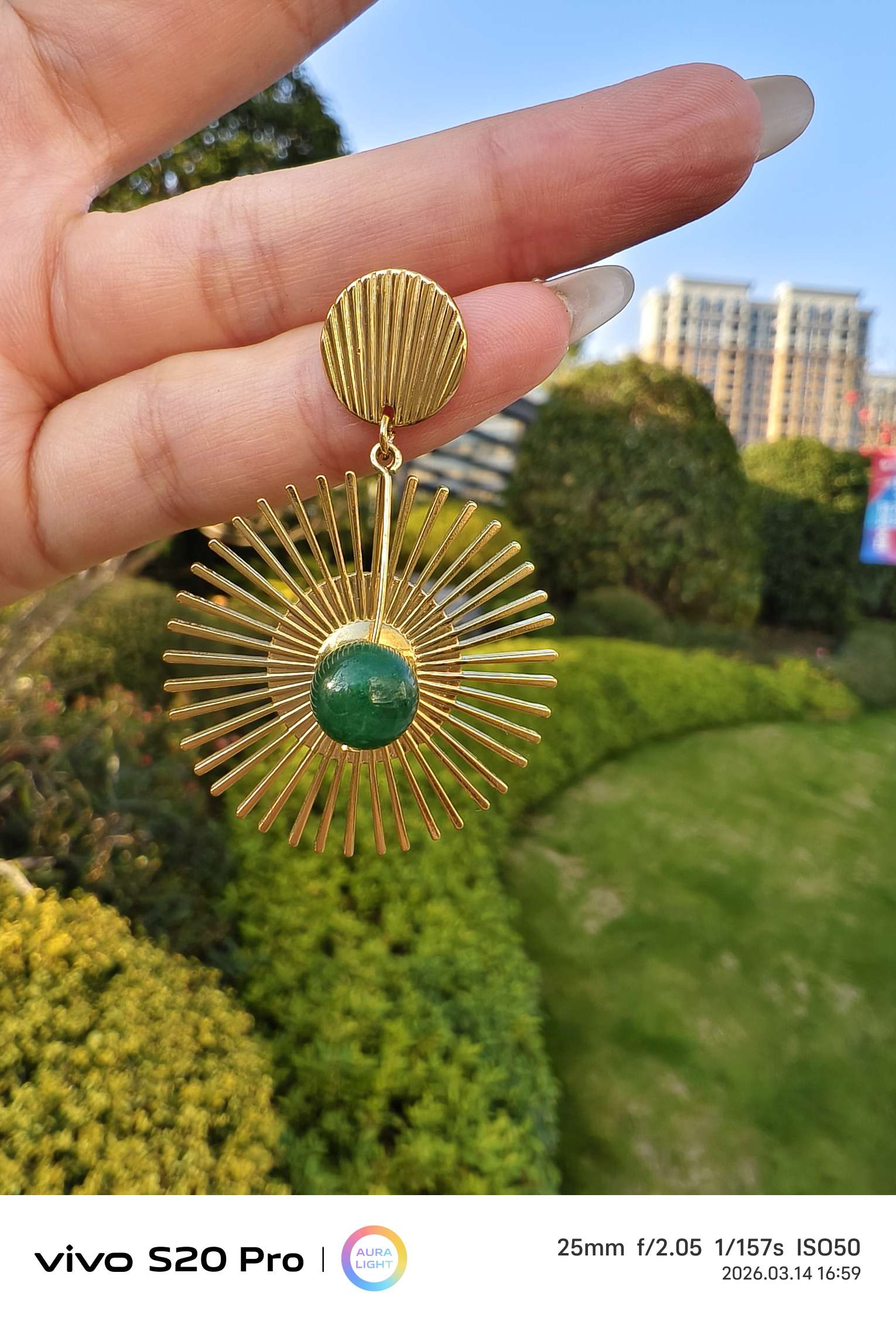 African jade earrings, long and elegant women's accessories, stud earrings, long and elegant women's exotic charm Specification image